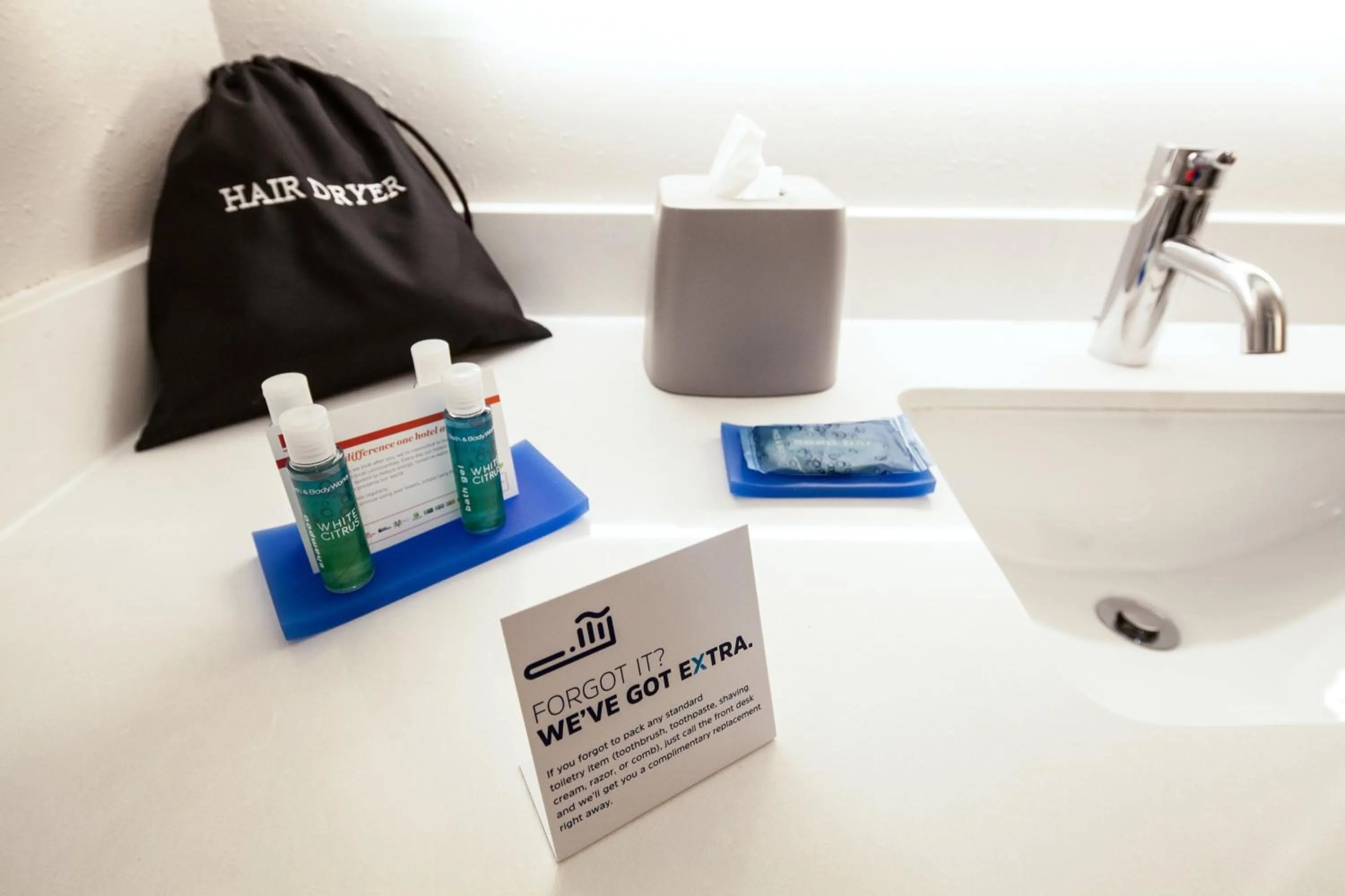 Photo of the whole room in Holiday Inn Express Hotel & Suites Nashville Brentwood 65S