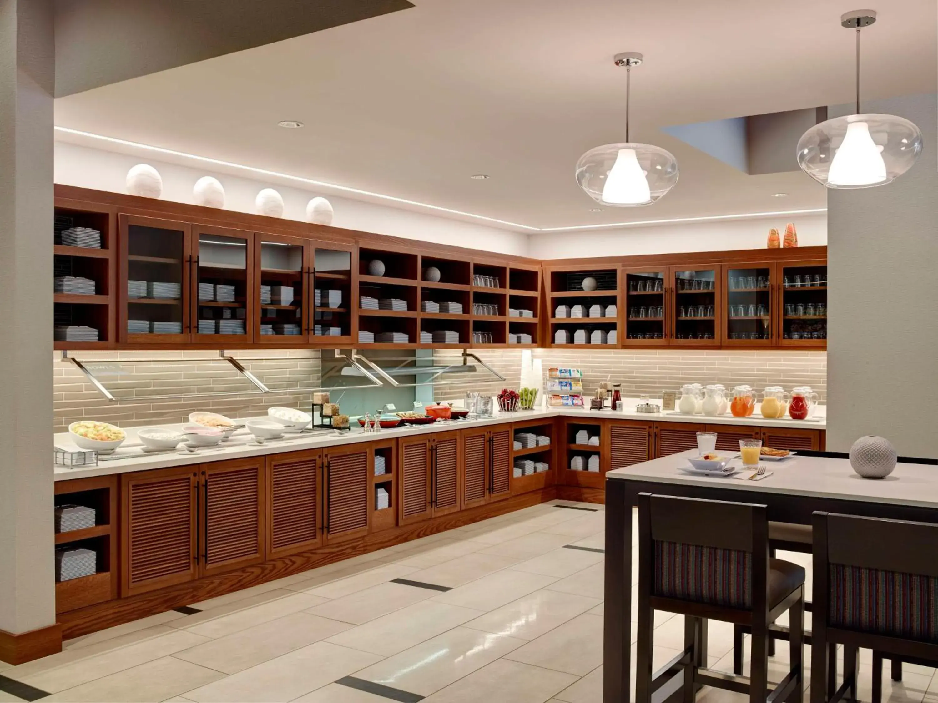 Restaurant/places to eat in Hyatt Place Arlington Courthouse Restaurant/places to eat in Hyatt Place Arlington Courthouse