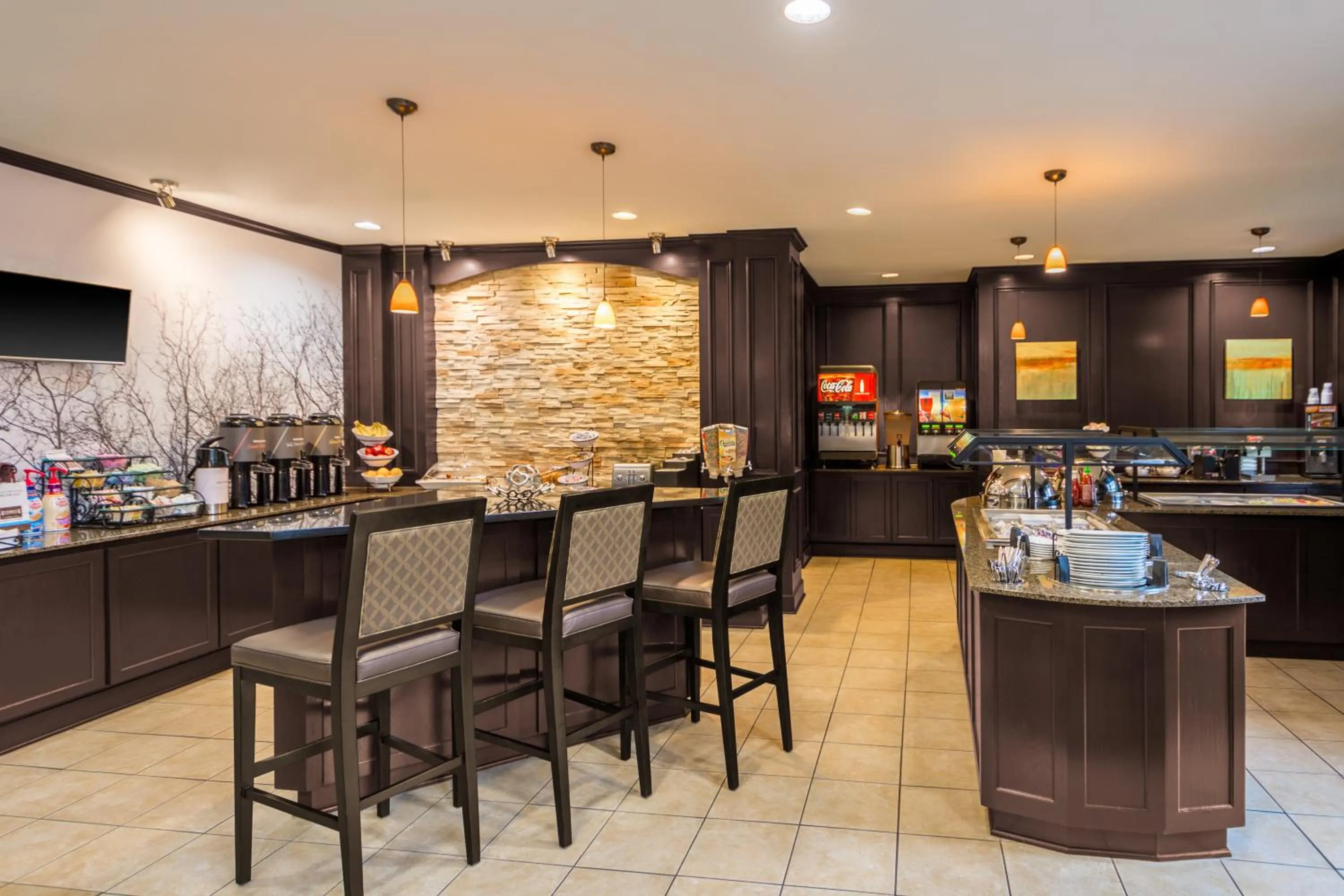 Breakfast in Staybridge Suites - Kansas City-Independence by IHG
