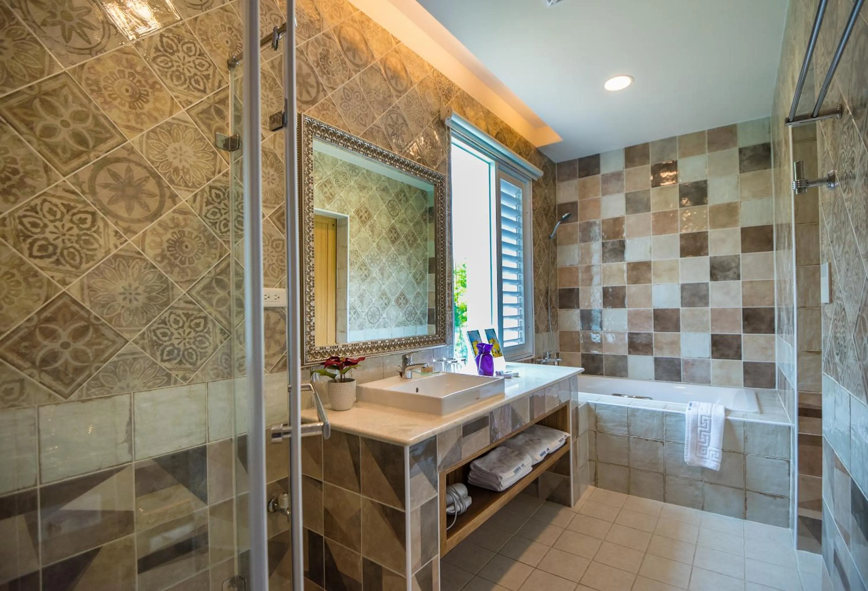 Bathroom in Saint Paul Villa