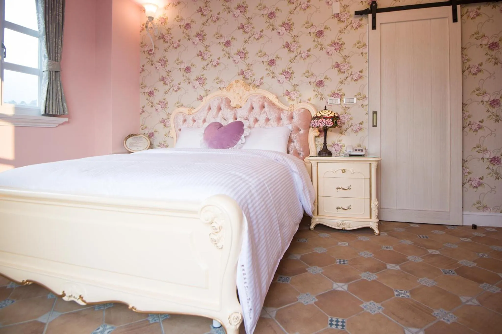 Day, Room Photo in Saint Paul Villa