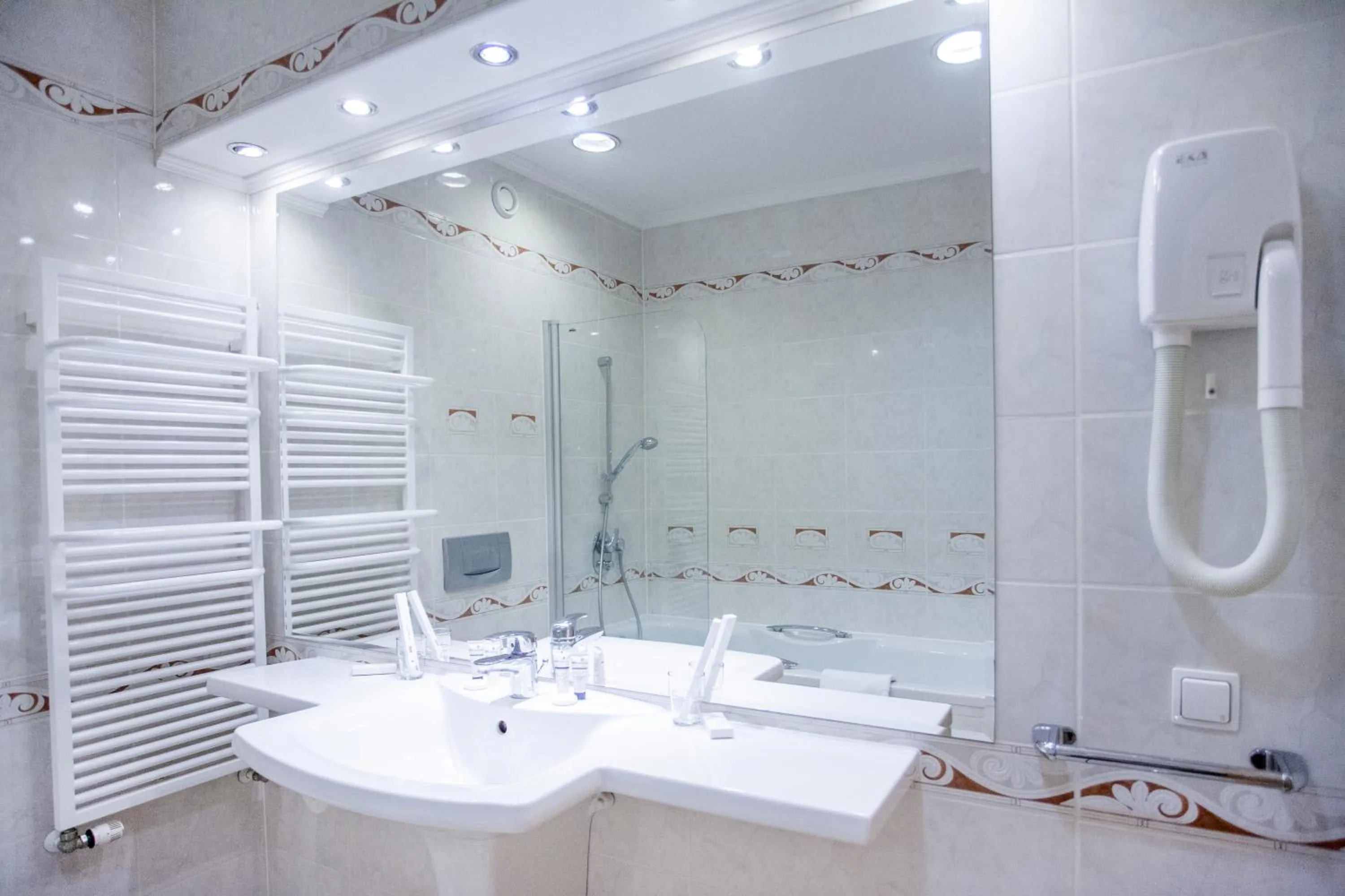 Bathroom in Hotel Szydłowski