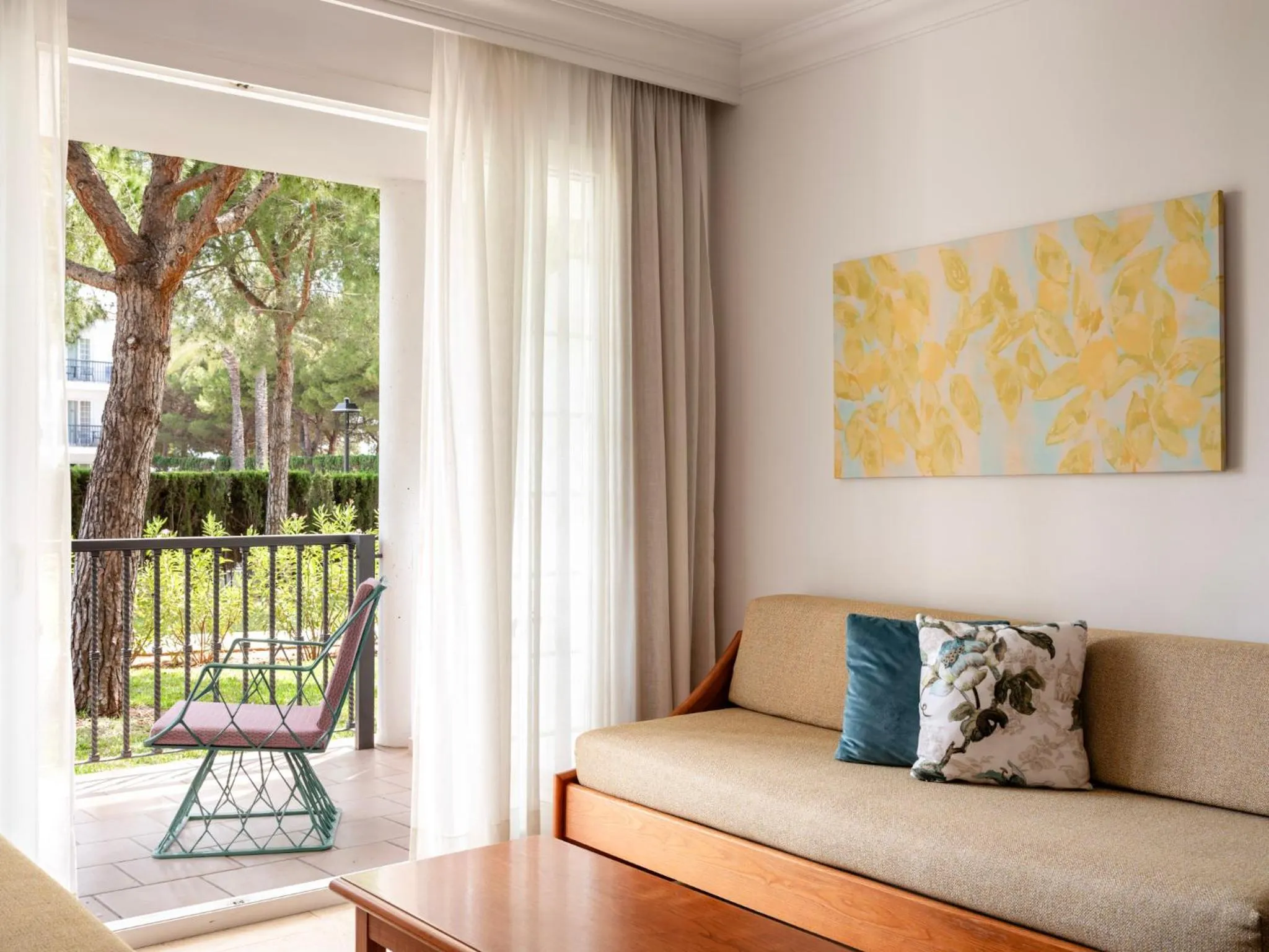 Living room in Inturotel Sa Marina