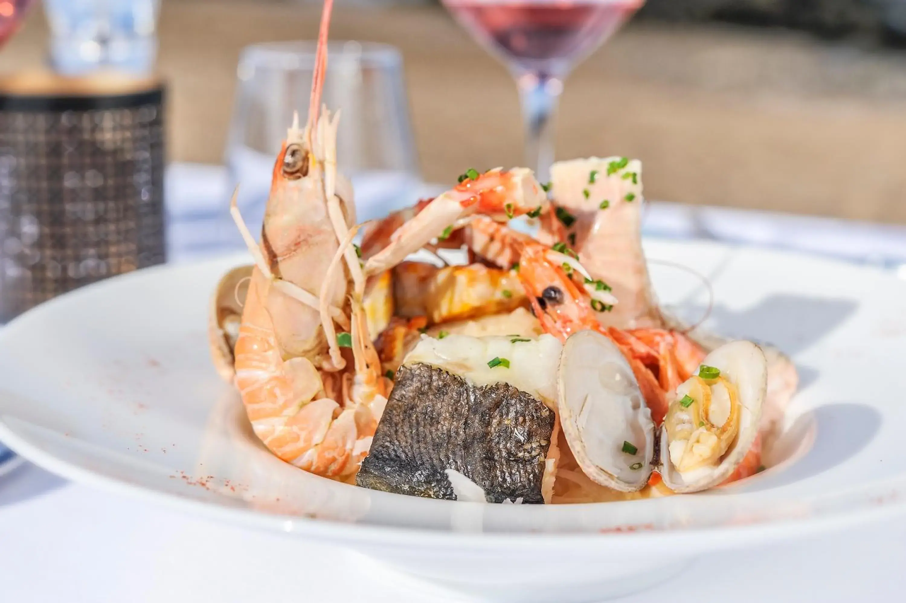 Food and drinks in Logis Hôtel Le Calluna Restaurant La Flottille Food and drinks in Logis Hôtel Le Calluna Restaurant La Flottille