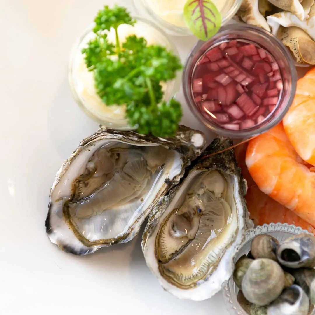 Restaurant/places to eat in Logis Hôtel Le Calluna Restaurant La Flottille