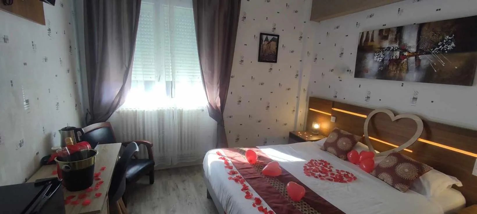 Bed in Hotel Belle Vue