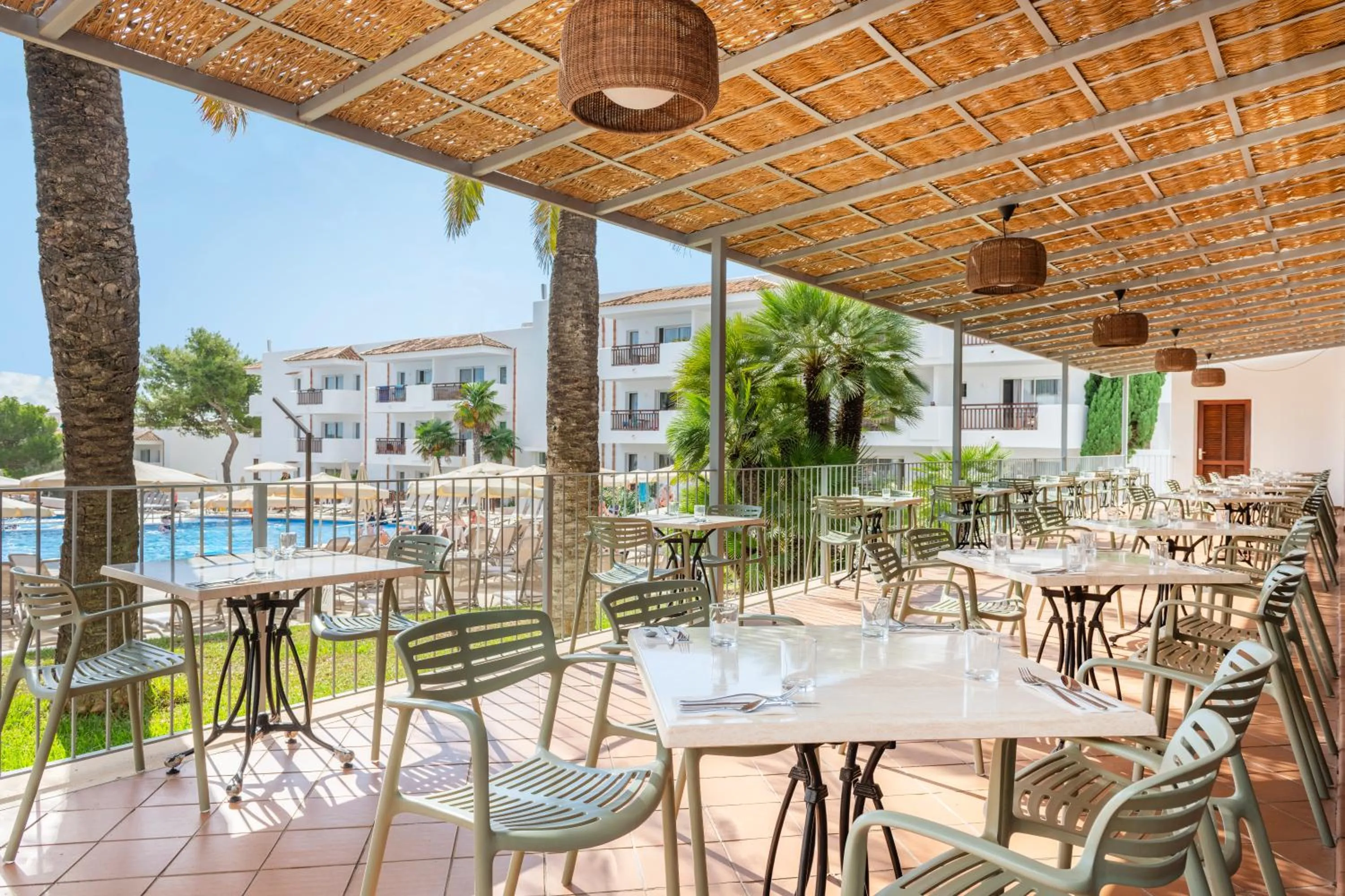 Restaurant/places to eat in Inturotel Cala Azul