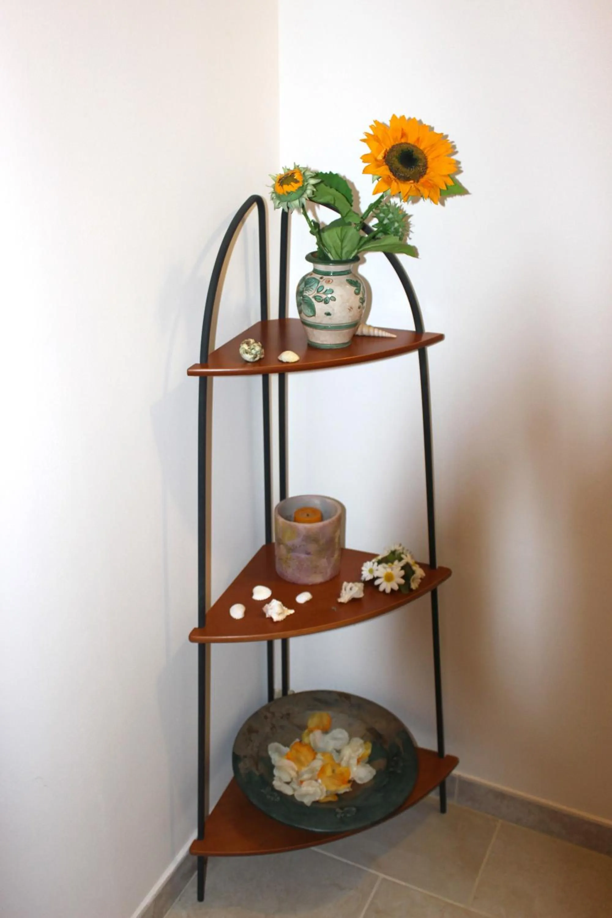 Decorative detail in B&B Barone