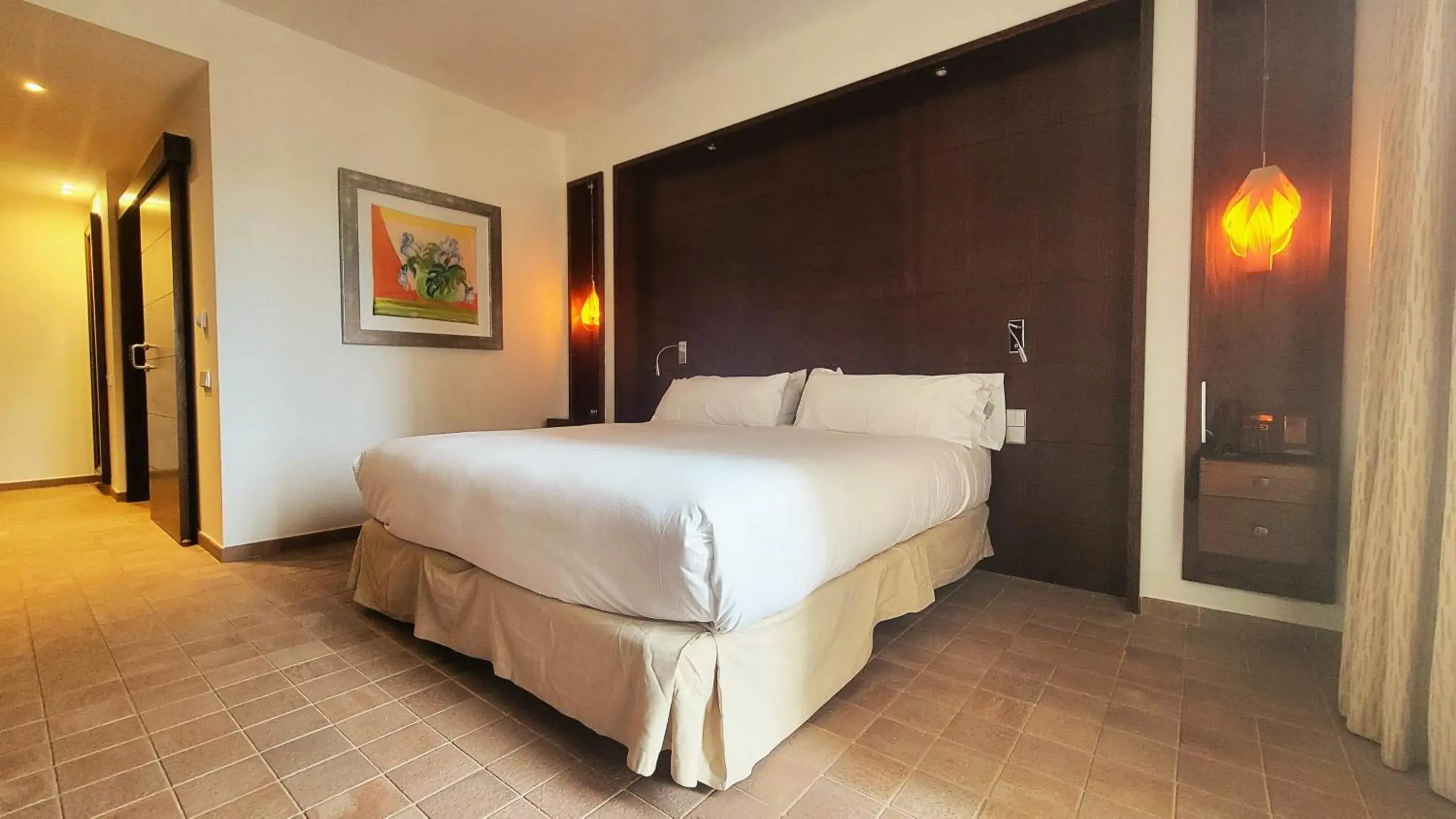 Bed in Doubletree By Hilton La Torre Golf Resort Bed in Doubletree By Hilton La Torre Golf Resort