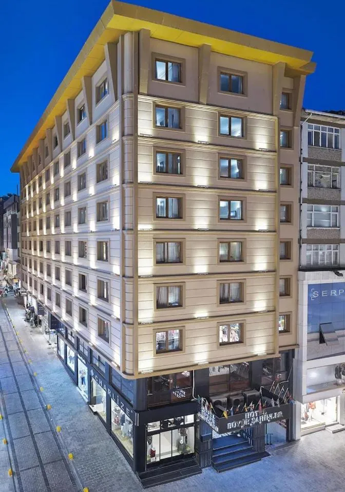 Property building in Hotel Buyuk Sahinler