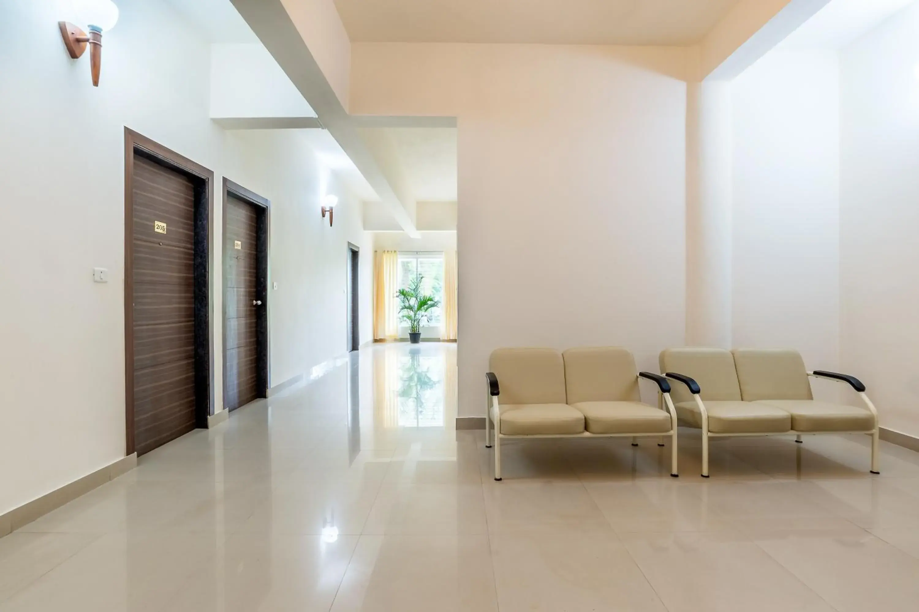 Lobby or reception in Treebo Pappilon Palace - PVS Circle Lobby or reception in Treebo Pappilon Palace - PVS Circle