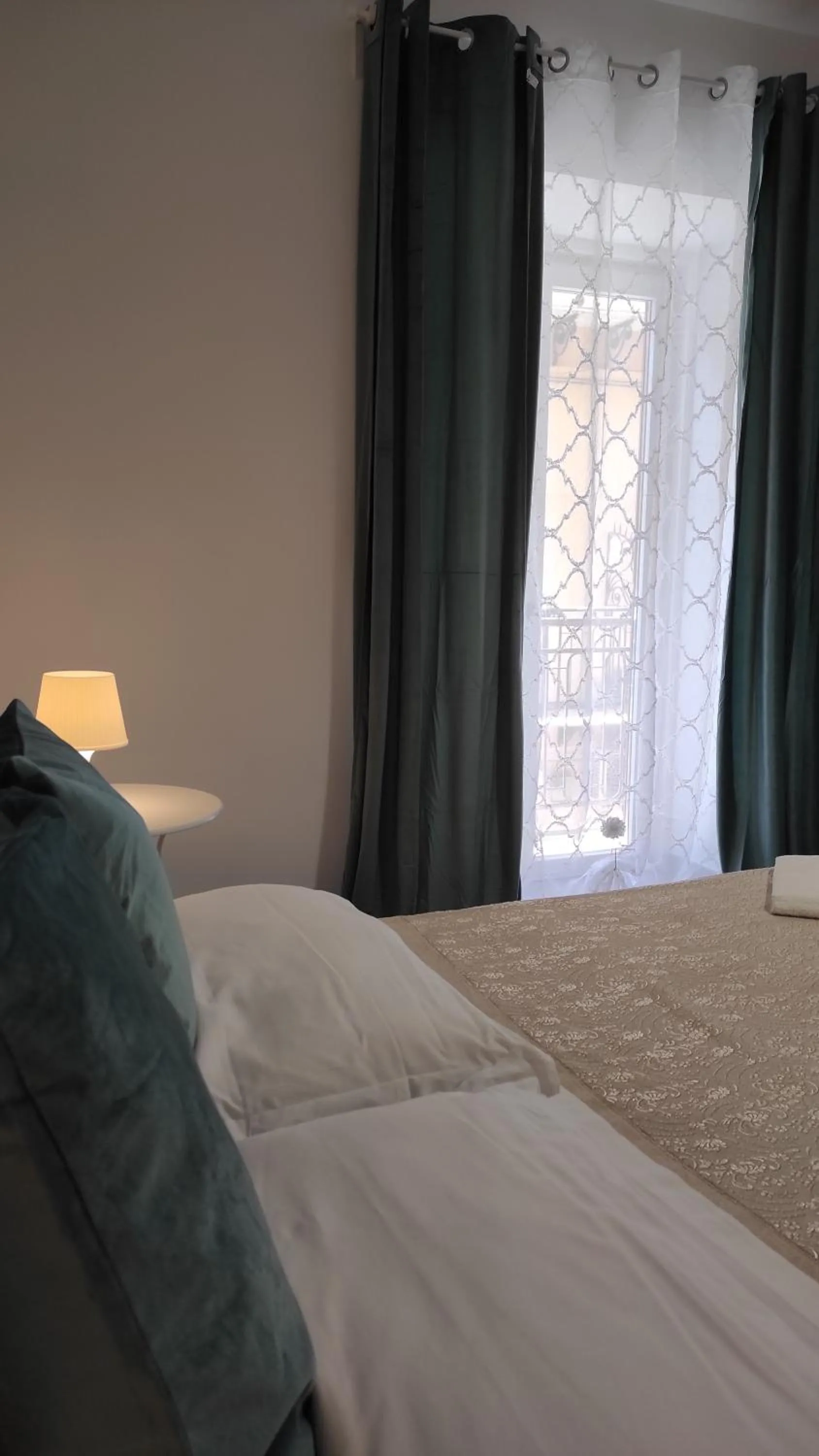 Bed in Hello World