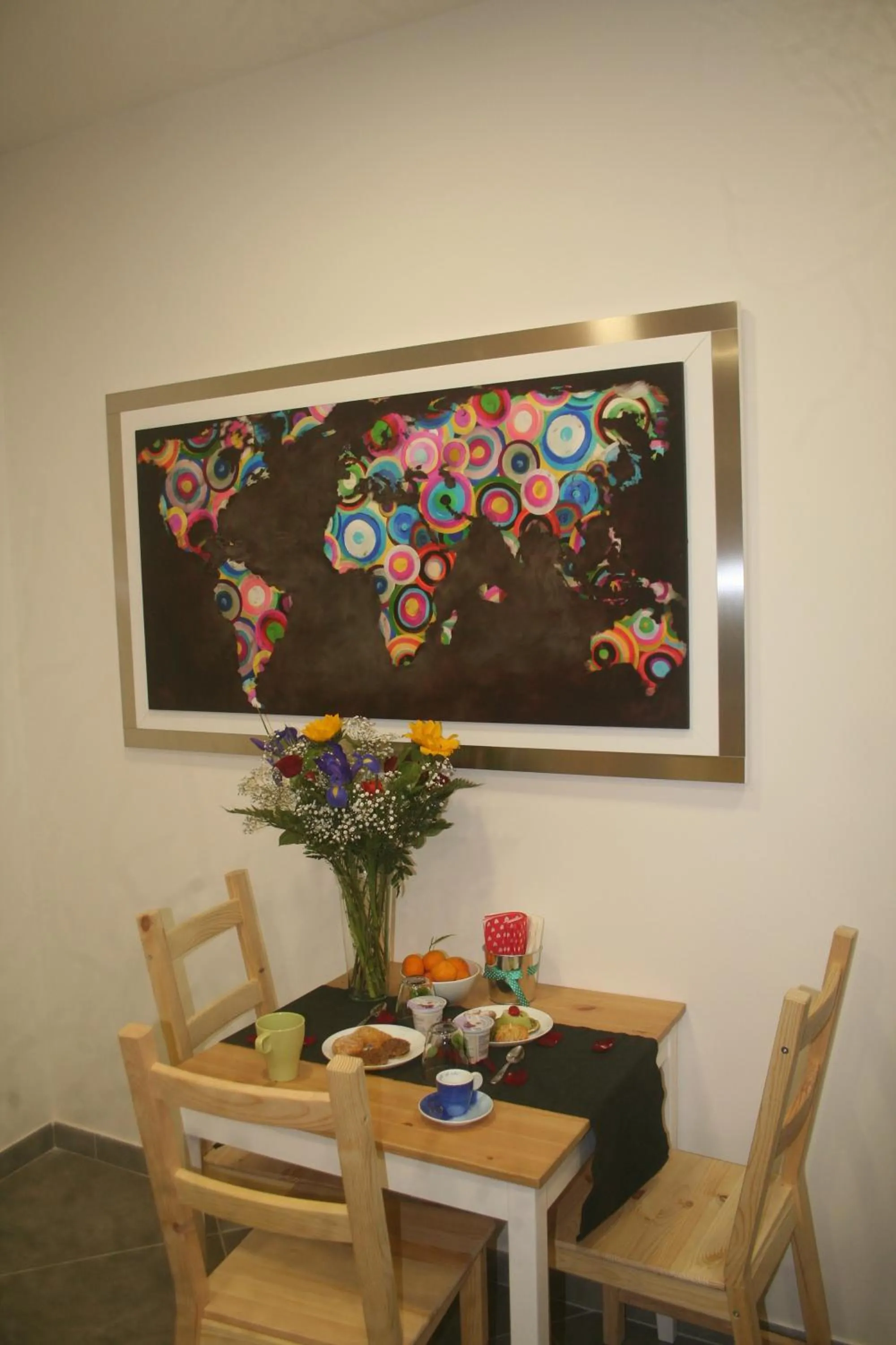Communal kitchen in Hello World