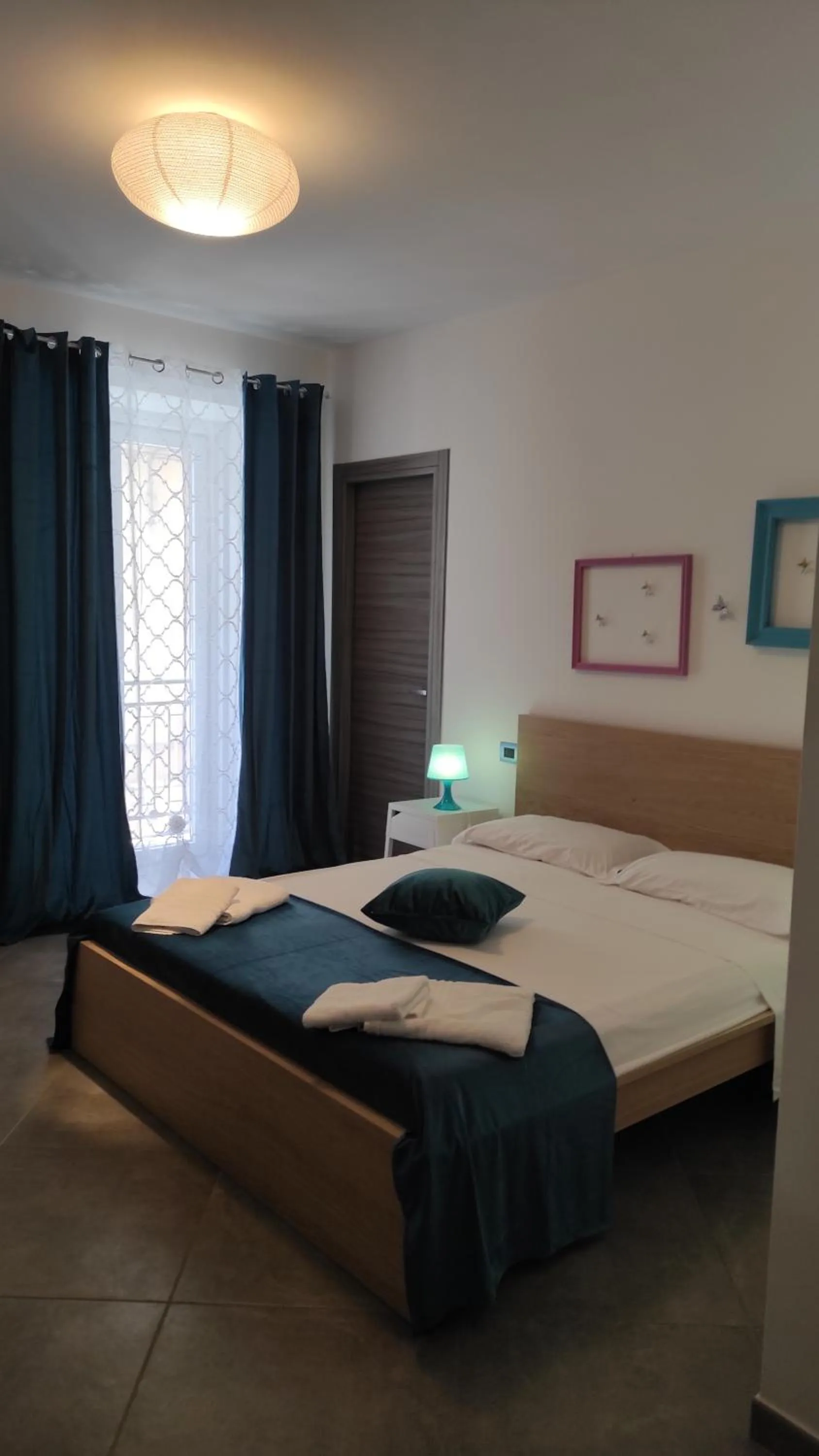 Bedroom, Bed in Hello World