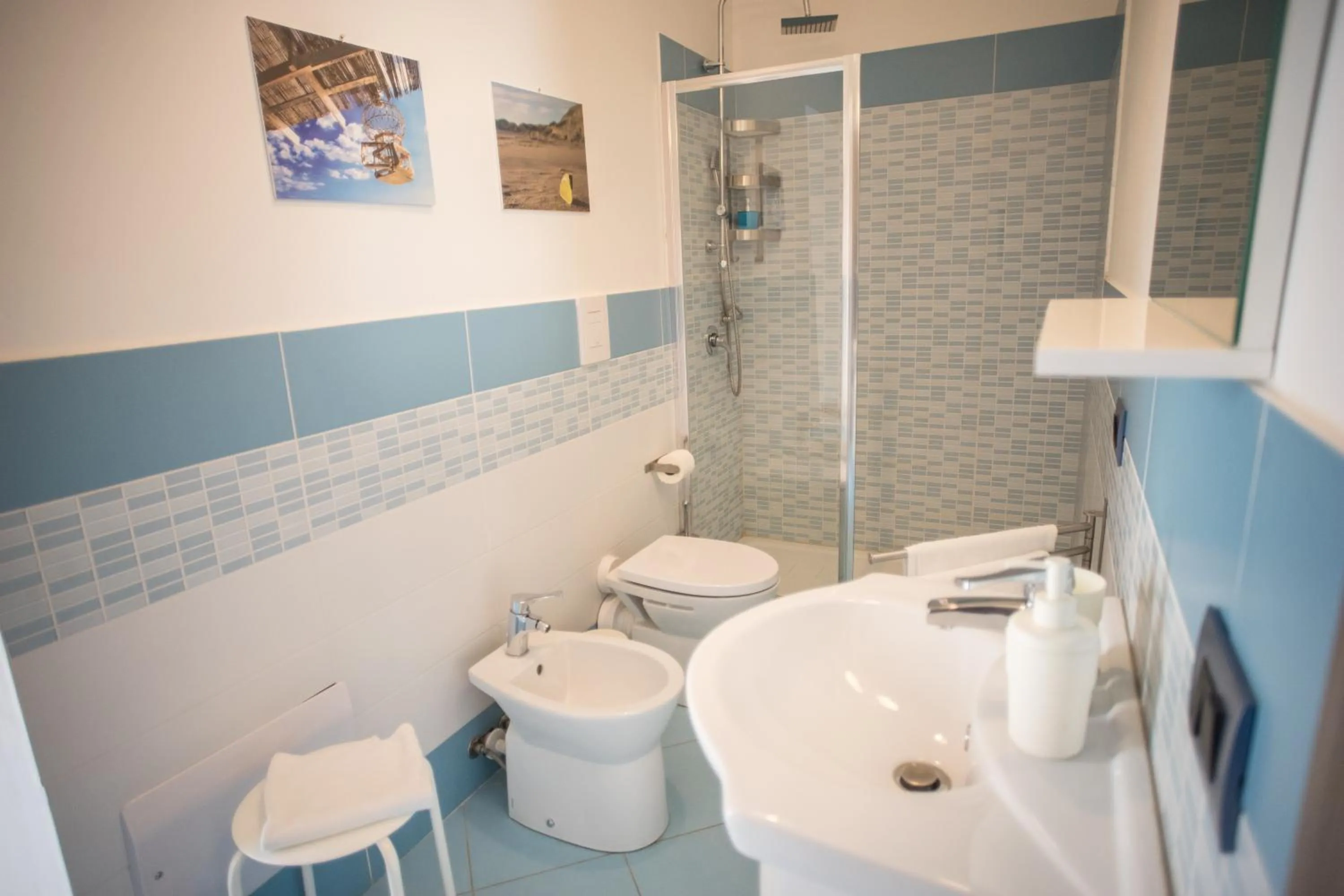 Bathroom in Hello World