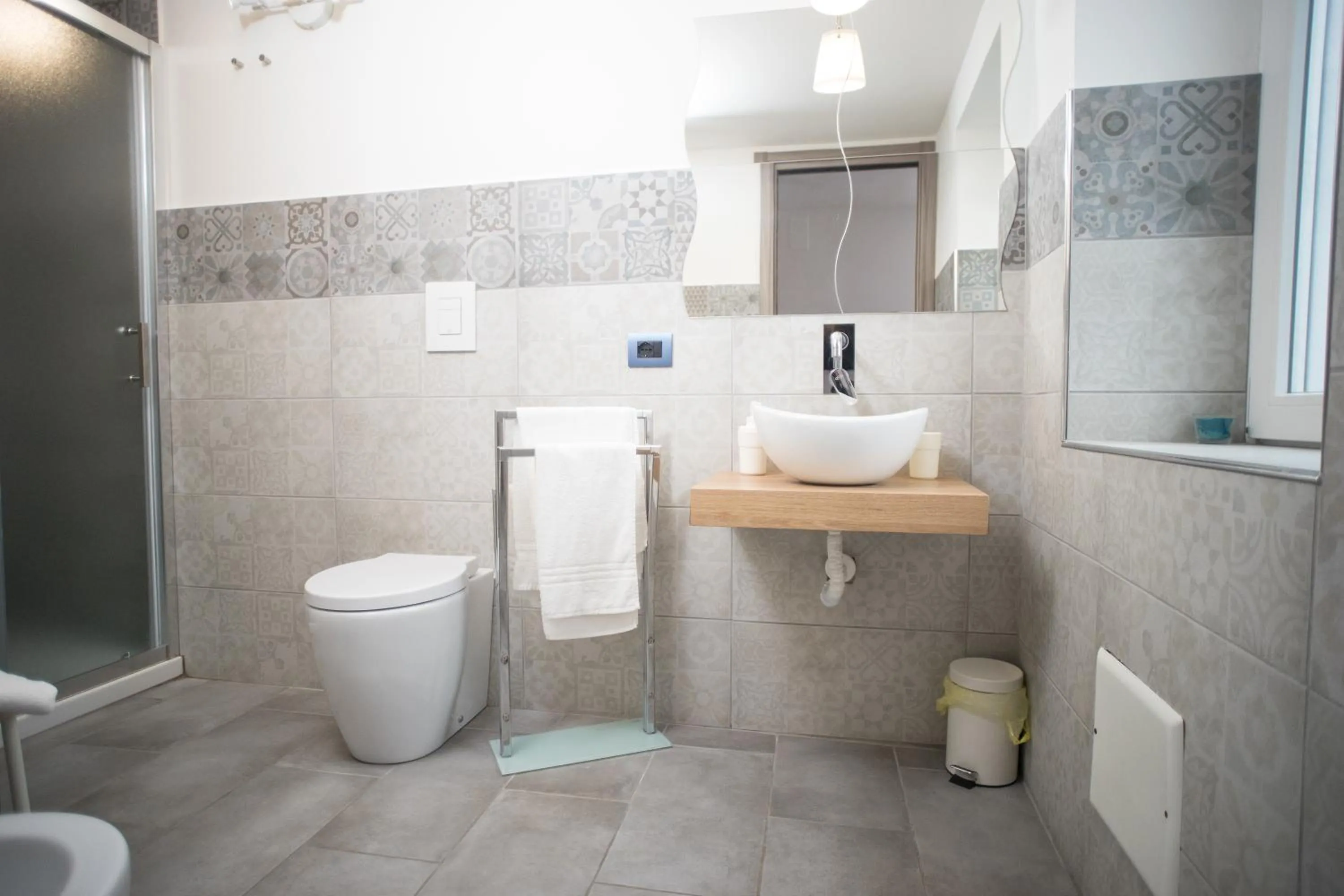Bathroom in Hello World