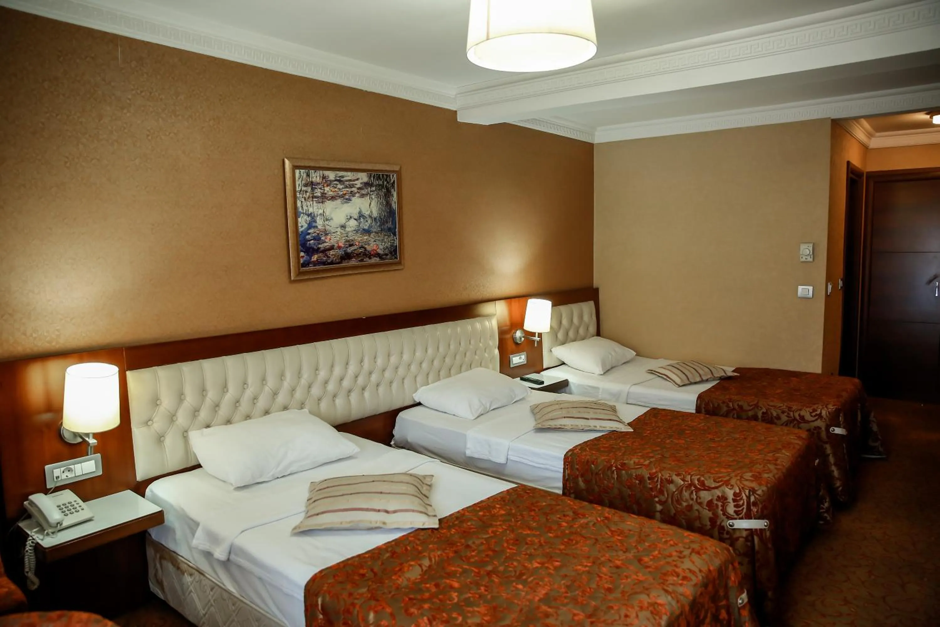 Bedroom, Bed in Yuksel Hotel