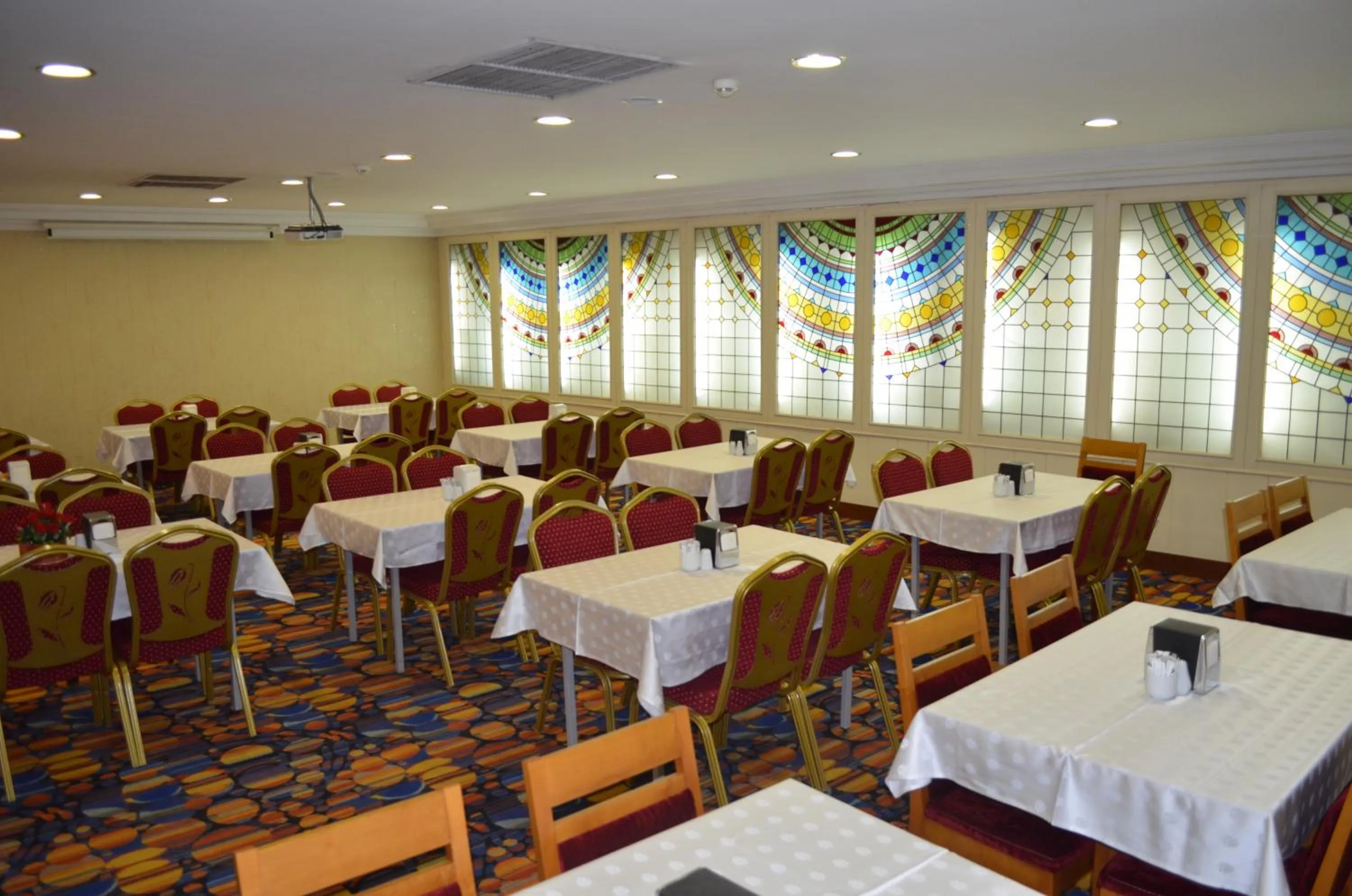 Restaurant/places to eat in Yuksel Hotel