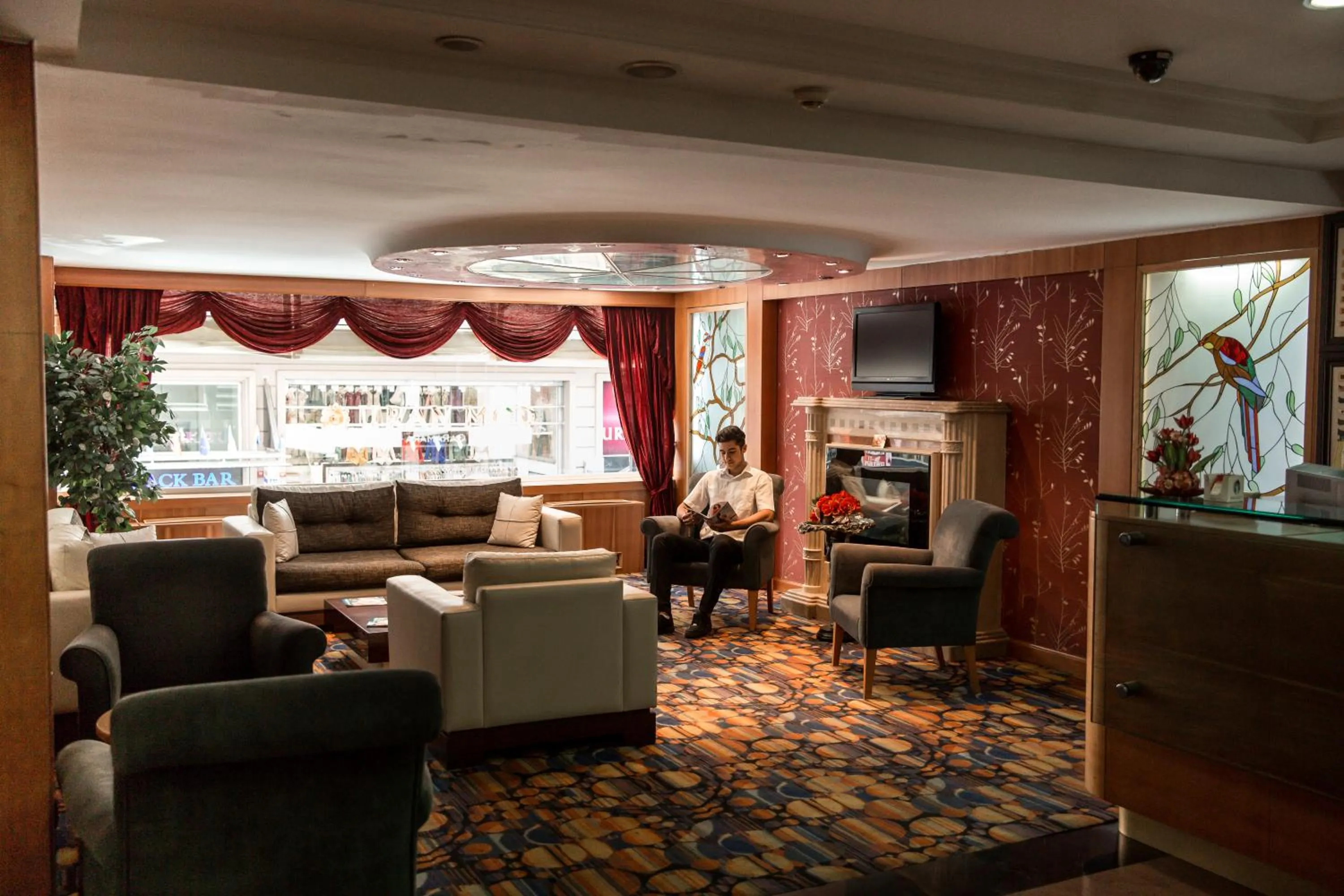 Lounge or bar in Yuksel Hotel