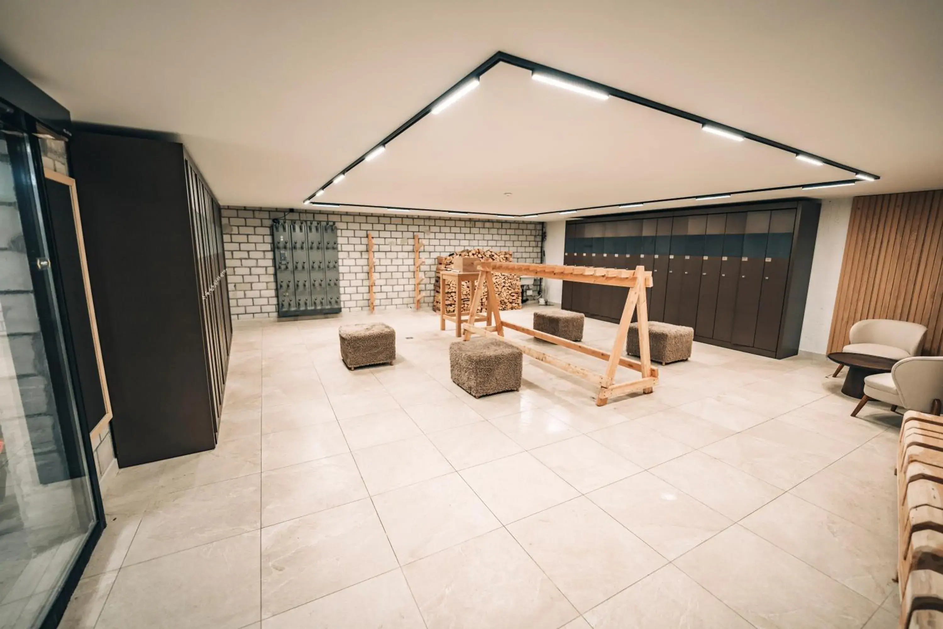 Swiss Alpine Hotel Allalin Swiss Alpine Hotel Allalin