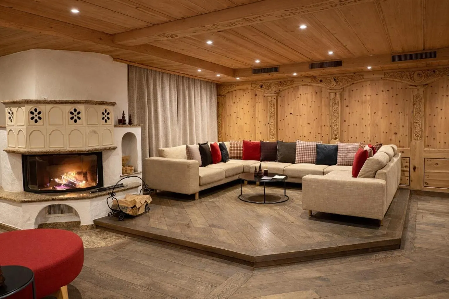 Swiss Alpine Hotel Allalin