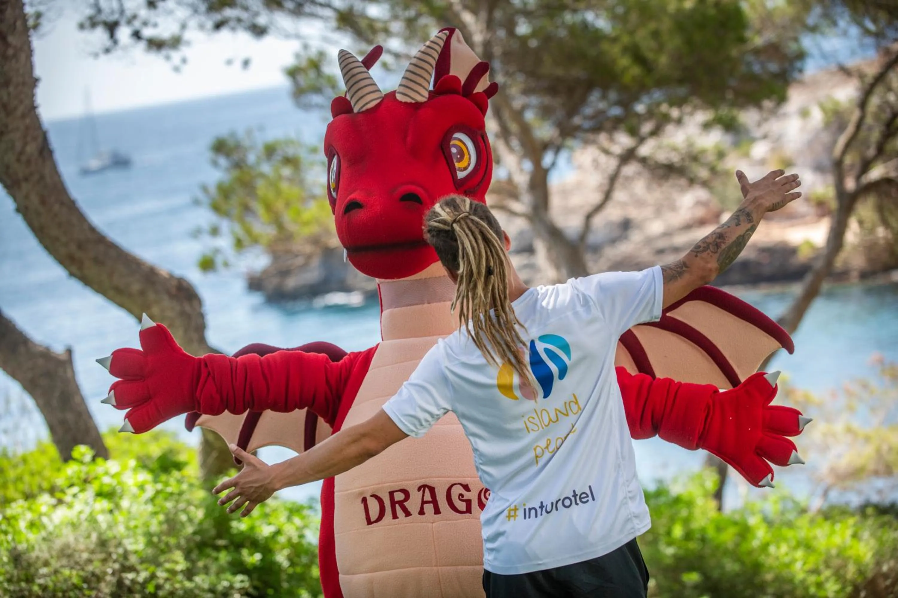 Entertainment in Inturotel Esmeralda Park