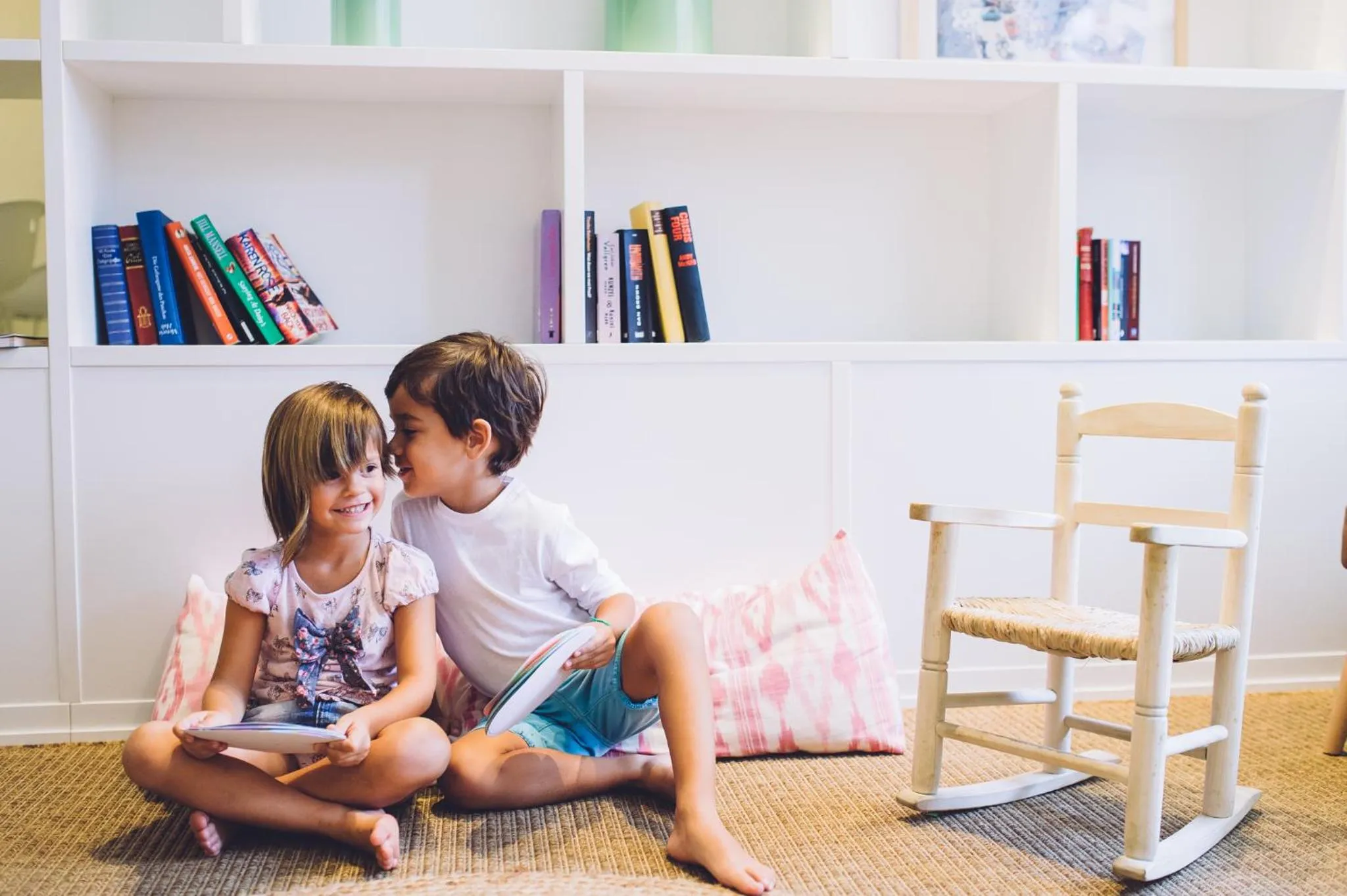 Library in Inturotel Esmeralda Park