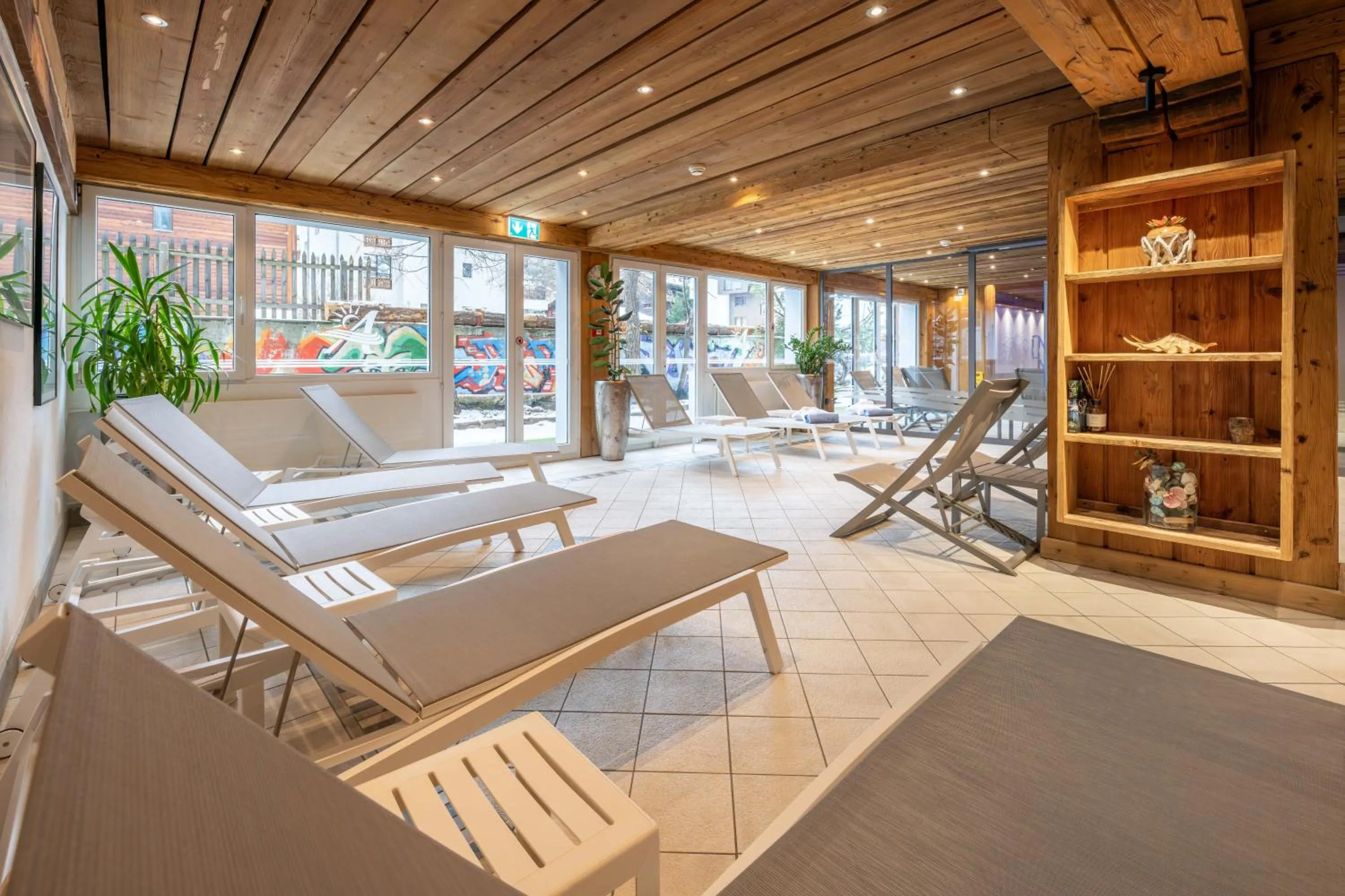 Swimming pool in Arca Aparthotel & Spa