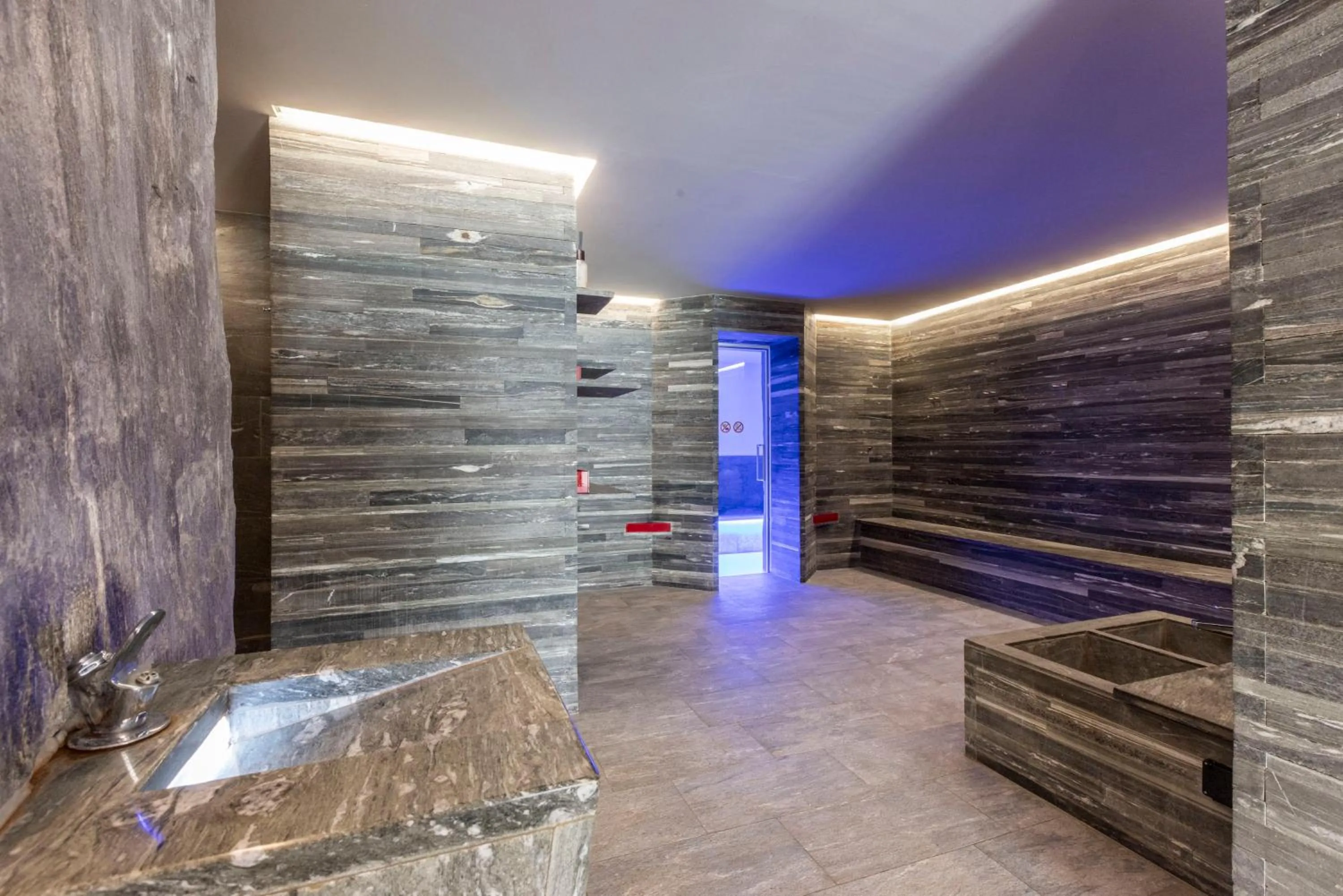 Spa and wellness centre/facilities in Arca Aparthotel & Spa