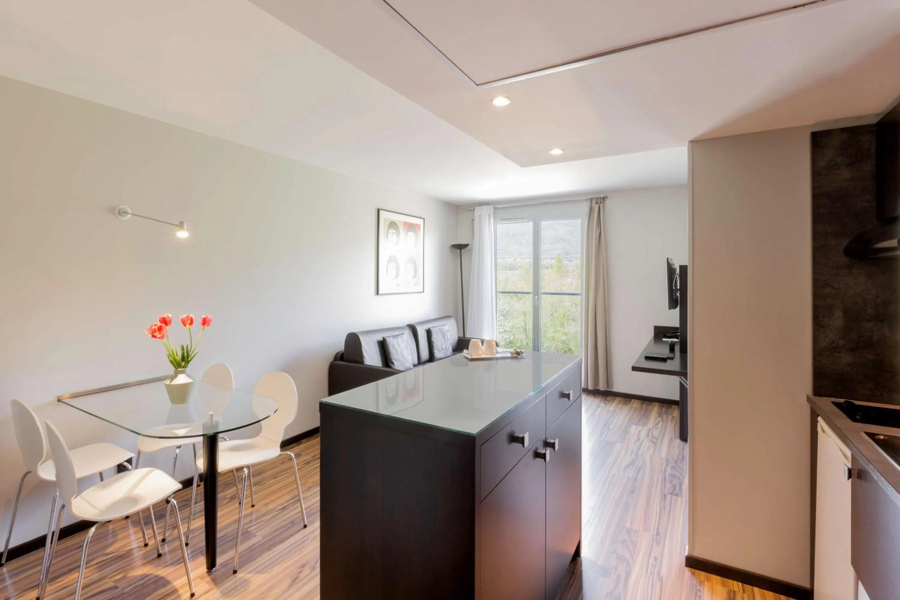 Photo of the whole room in Best Western Park Hotel Geneve-Thoiry