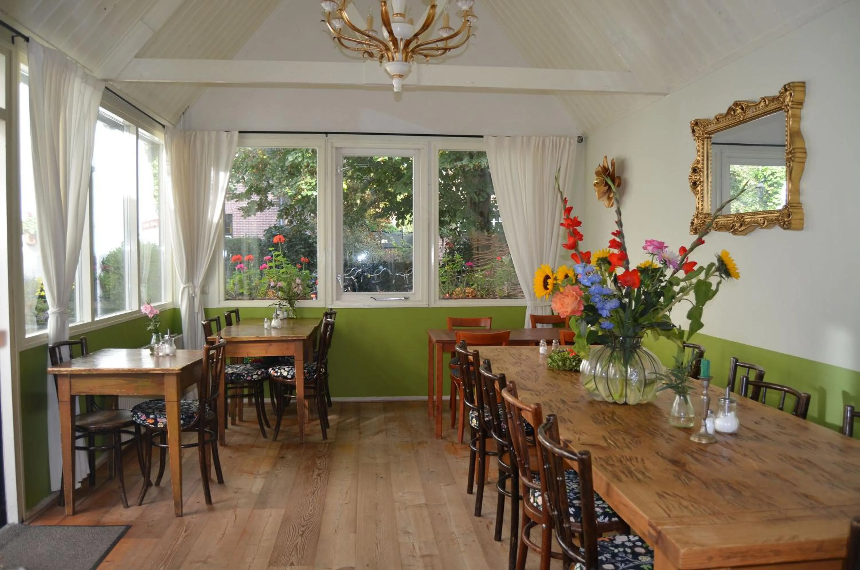 Restaurant/places to eat in Hotel De Waag