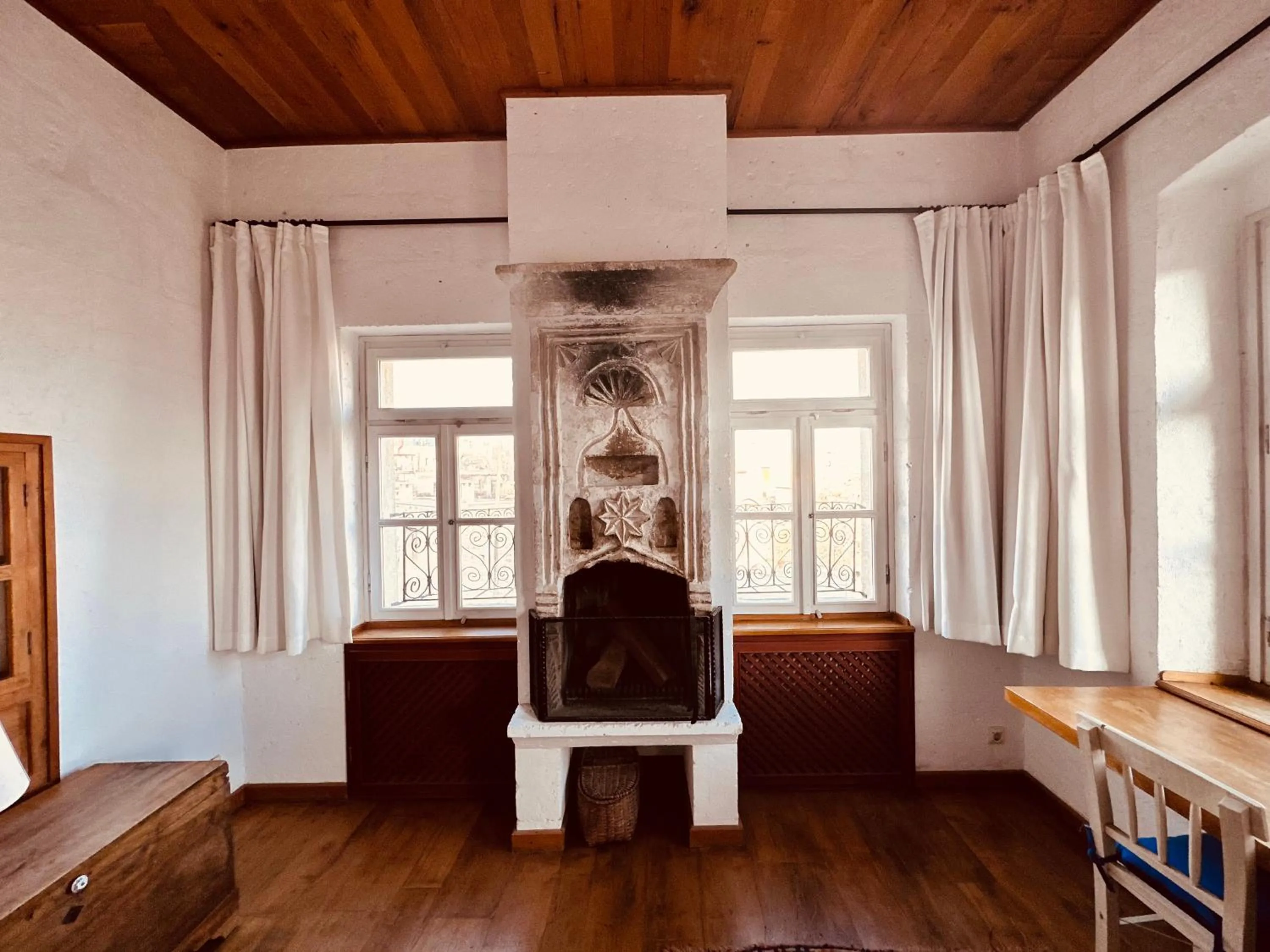 fireplace in Les Maisons De Cappadoce