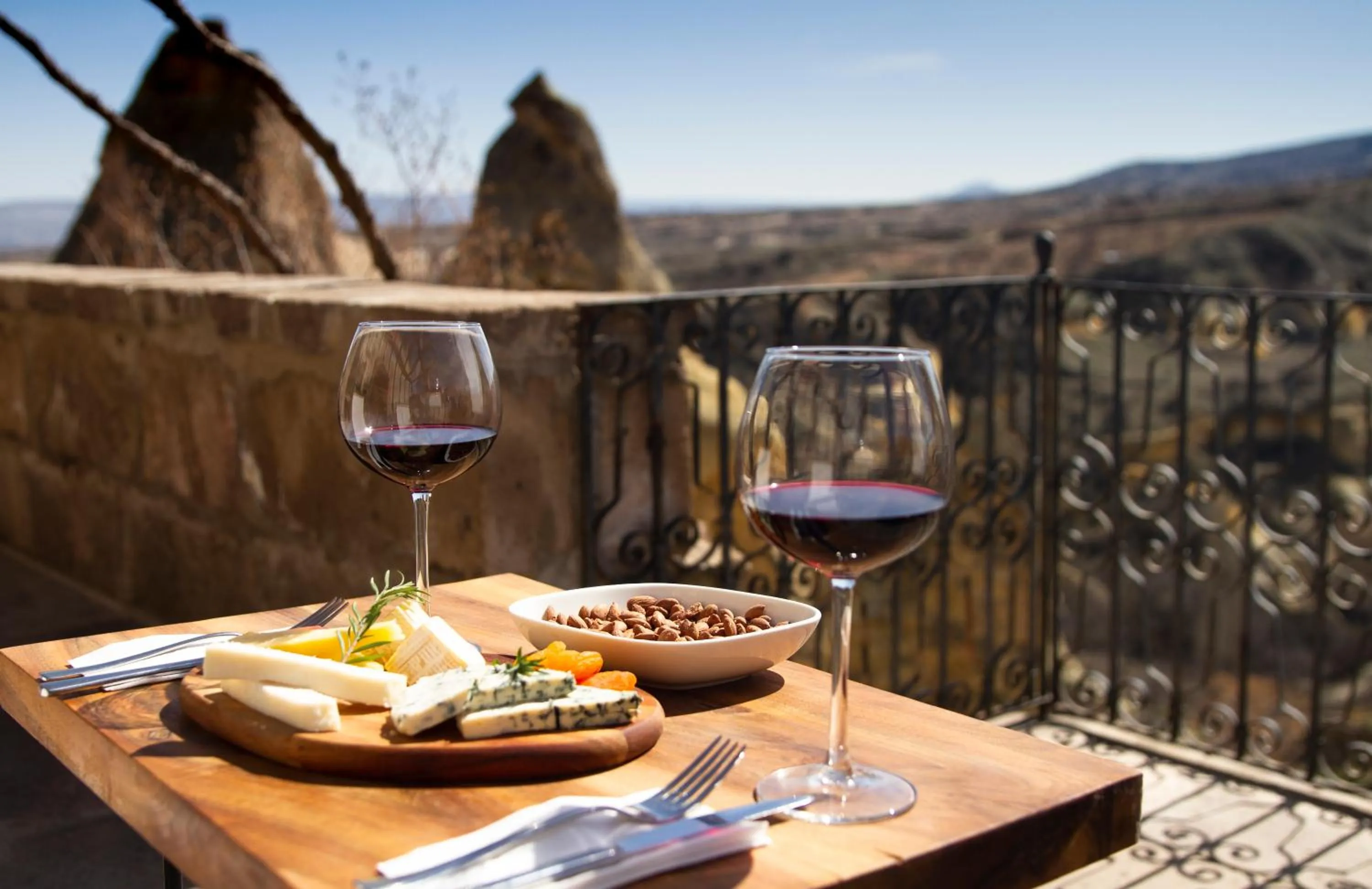 Natural landscape in Les Maisons De Cappadoce