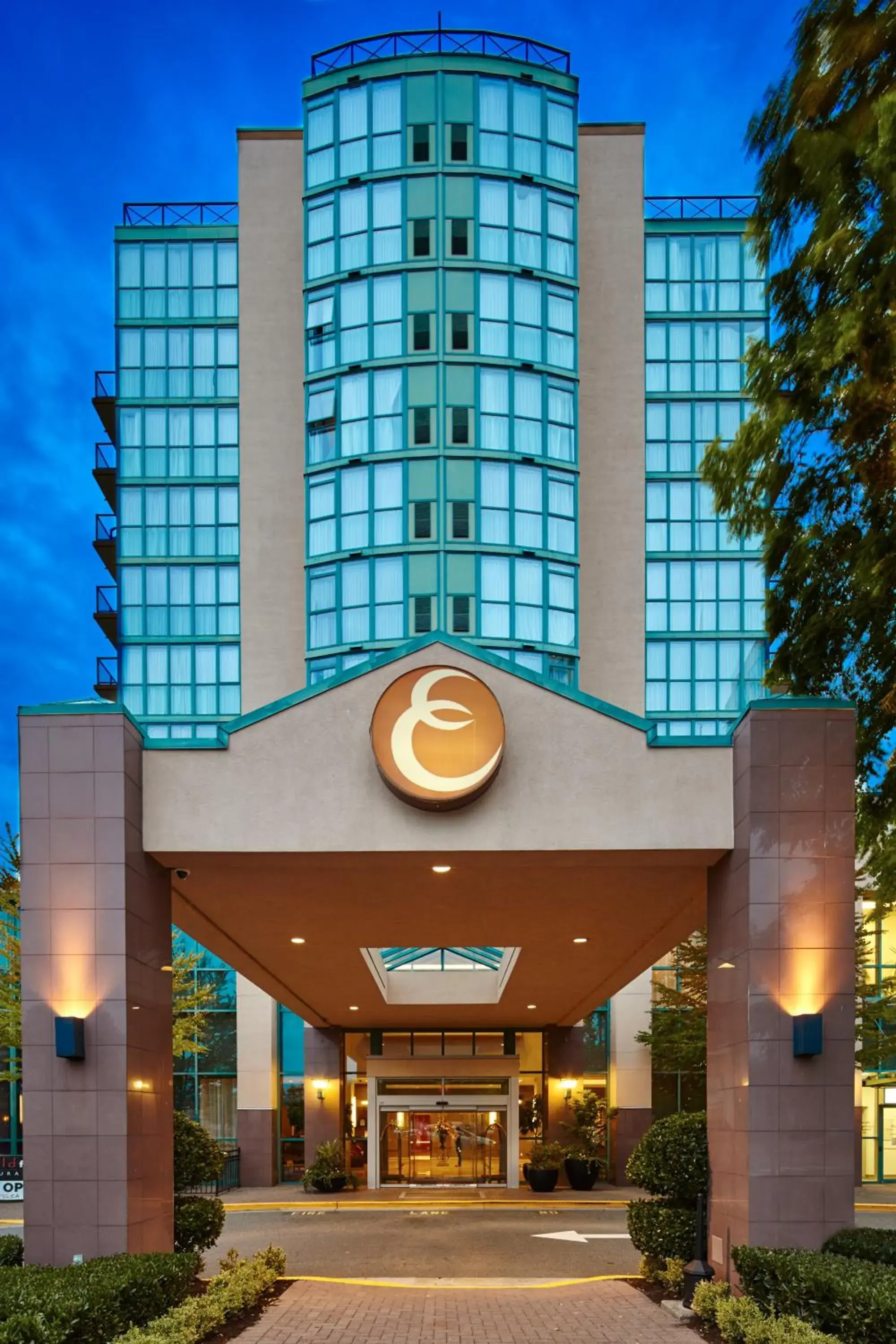 Facade/entrance in Executive Plaza Hotel & Conference Centre, Metro Vancouver Facade/entrance in Executive Plaza Hotel & Conference Centre, Metro Vancouver