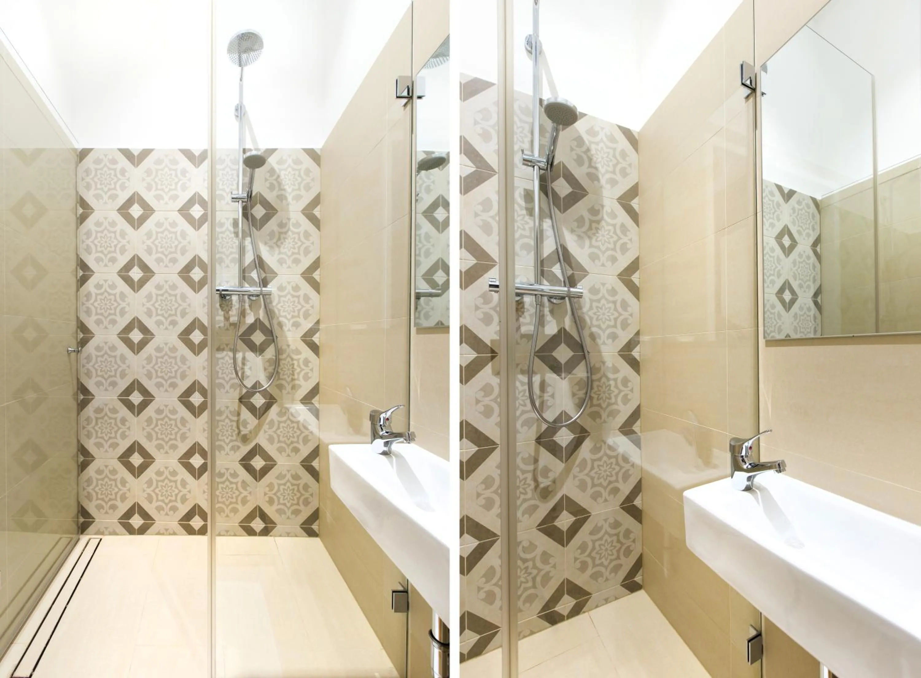 Shower in HeyMi Apartments in City Center