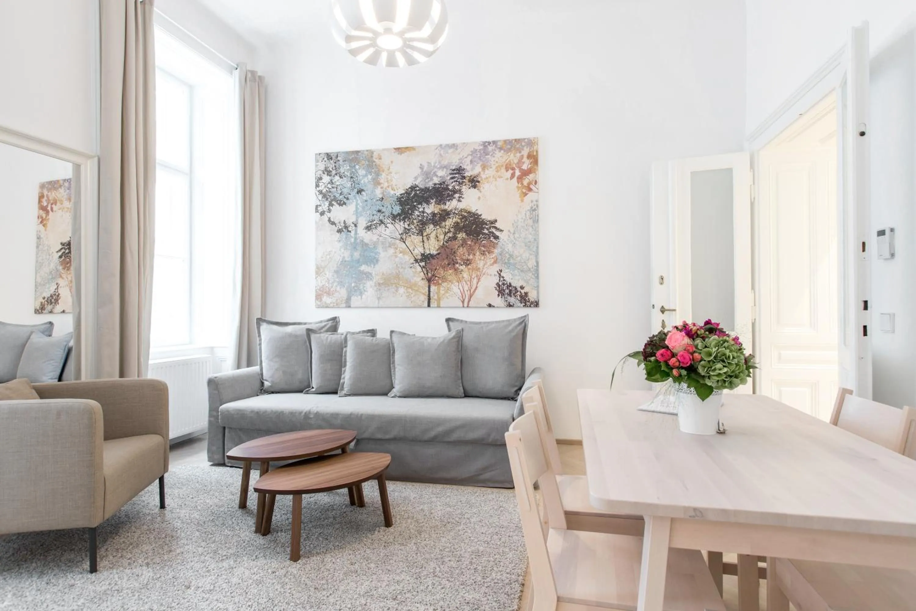 Seating area in HeyMi Apartments in City Center