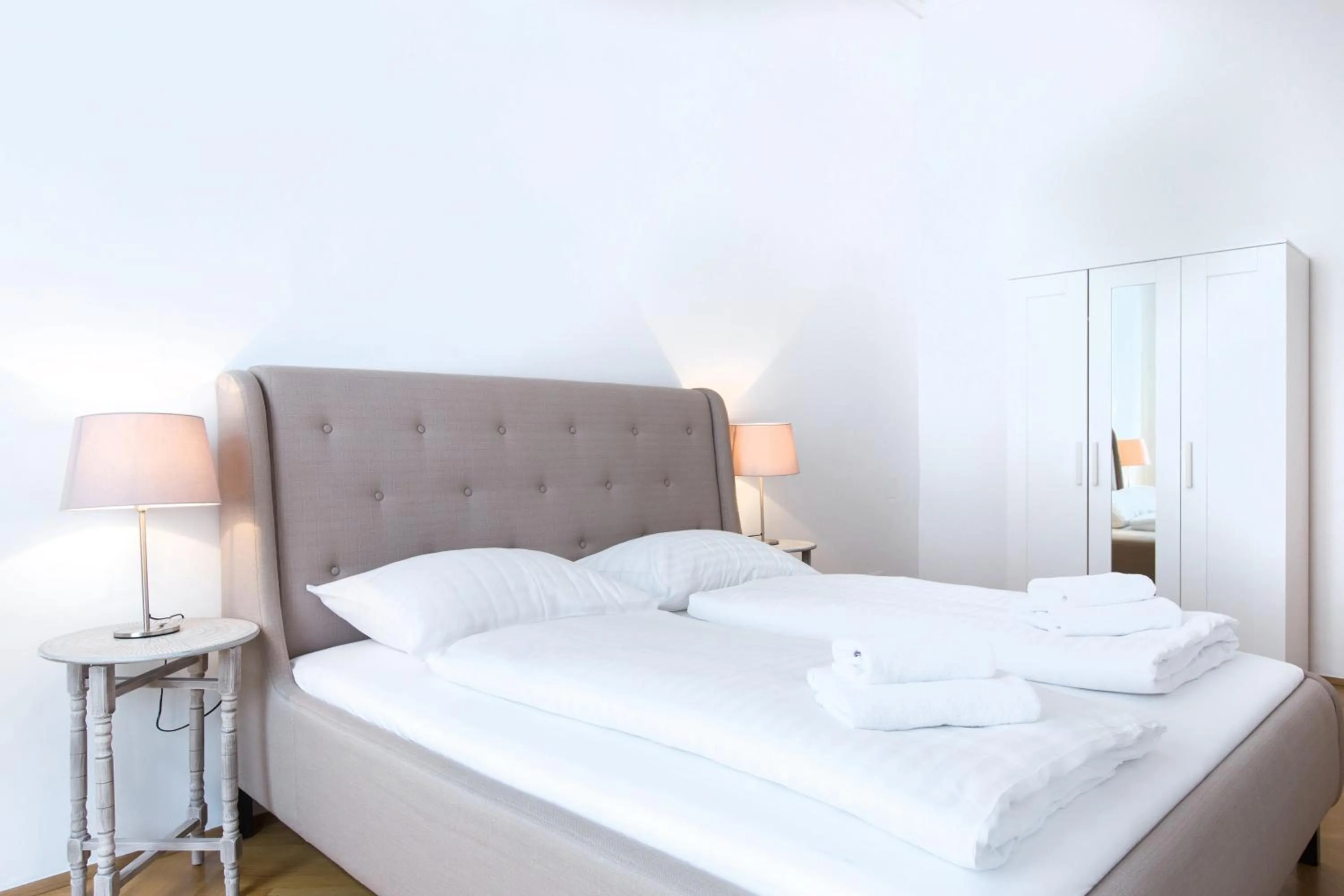 Bedroom, Bed in HeyMi Apartments in City Center