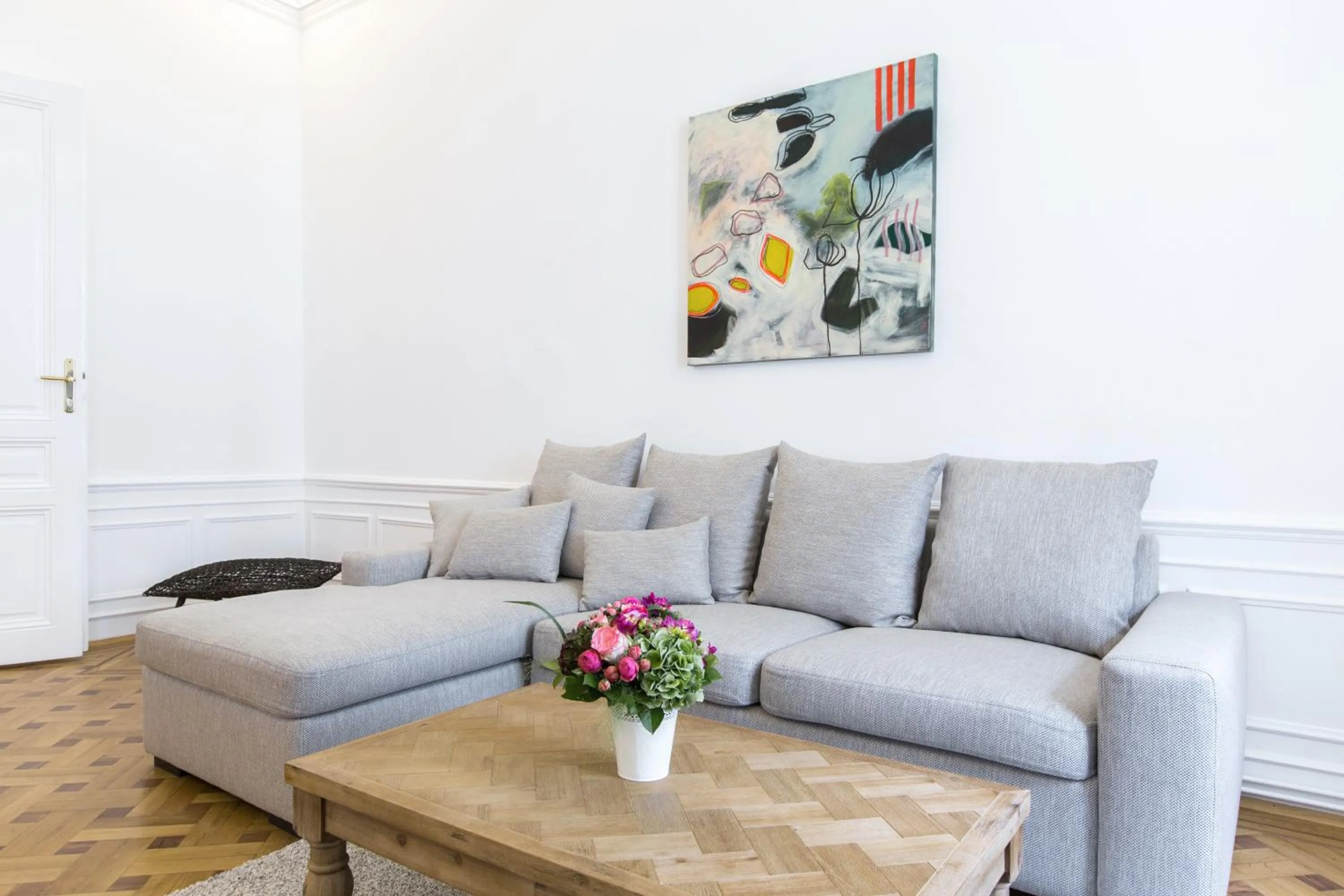 Seating area in HeyMi Apartments in City Center