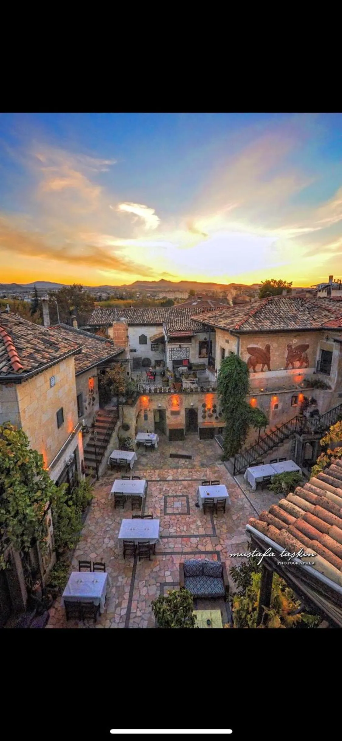 Property building in Sofa Hotel