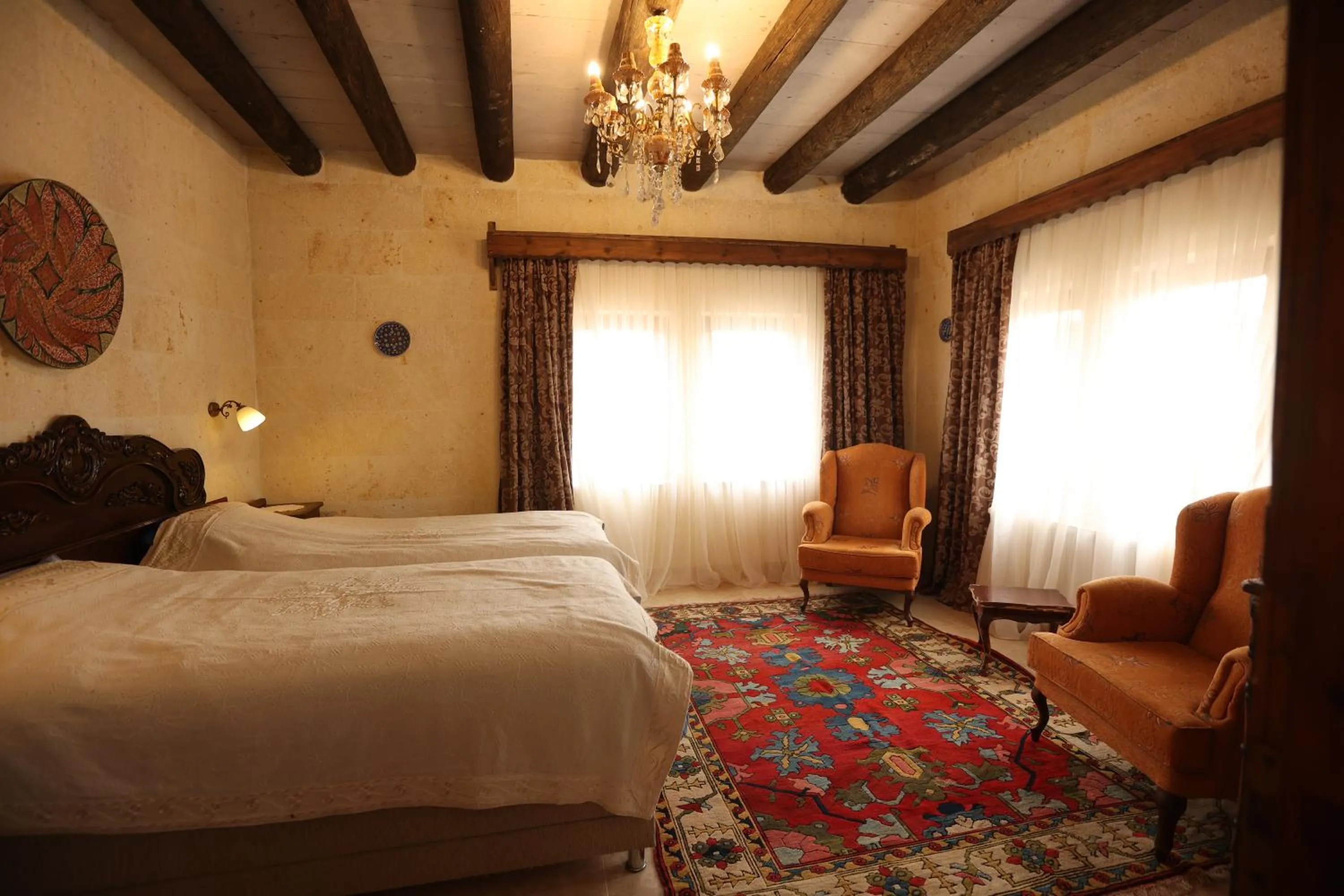 Living room, Bed in Sofa Hotel