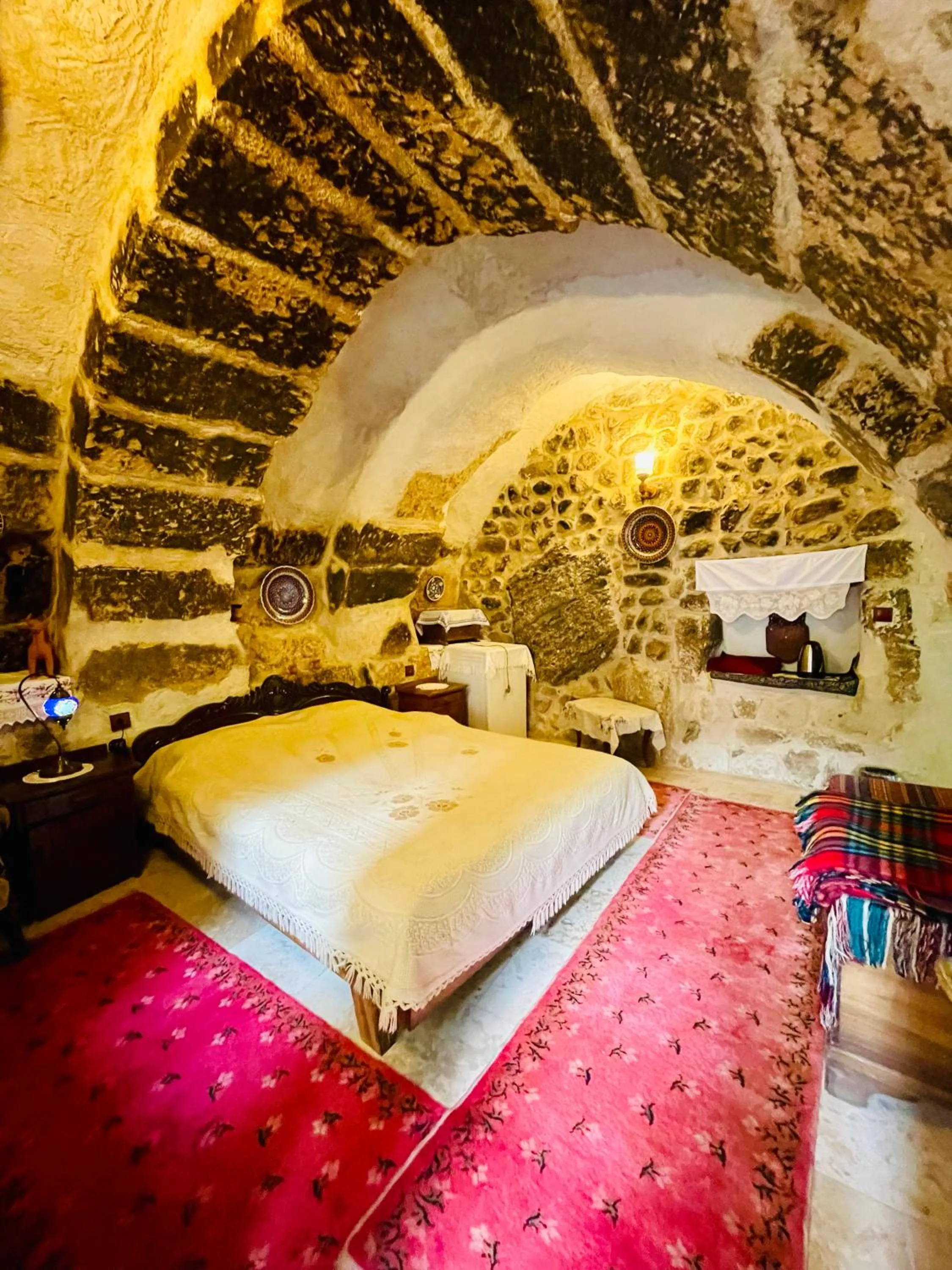 Photo of the whole room, Bed in Sofa Hotel