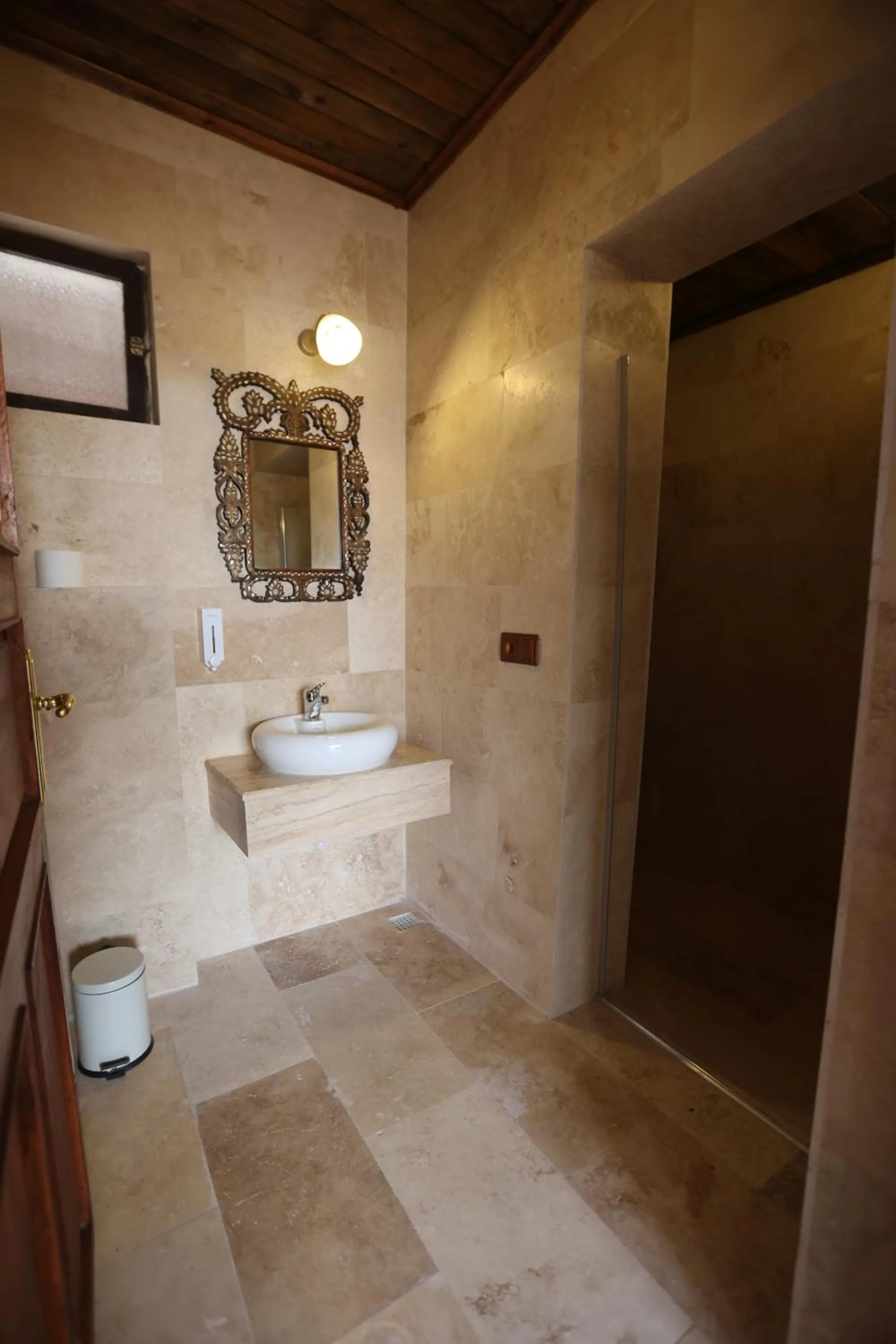 Toilet in Sofa Hotel