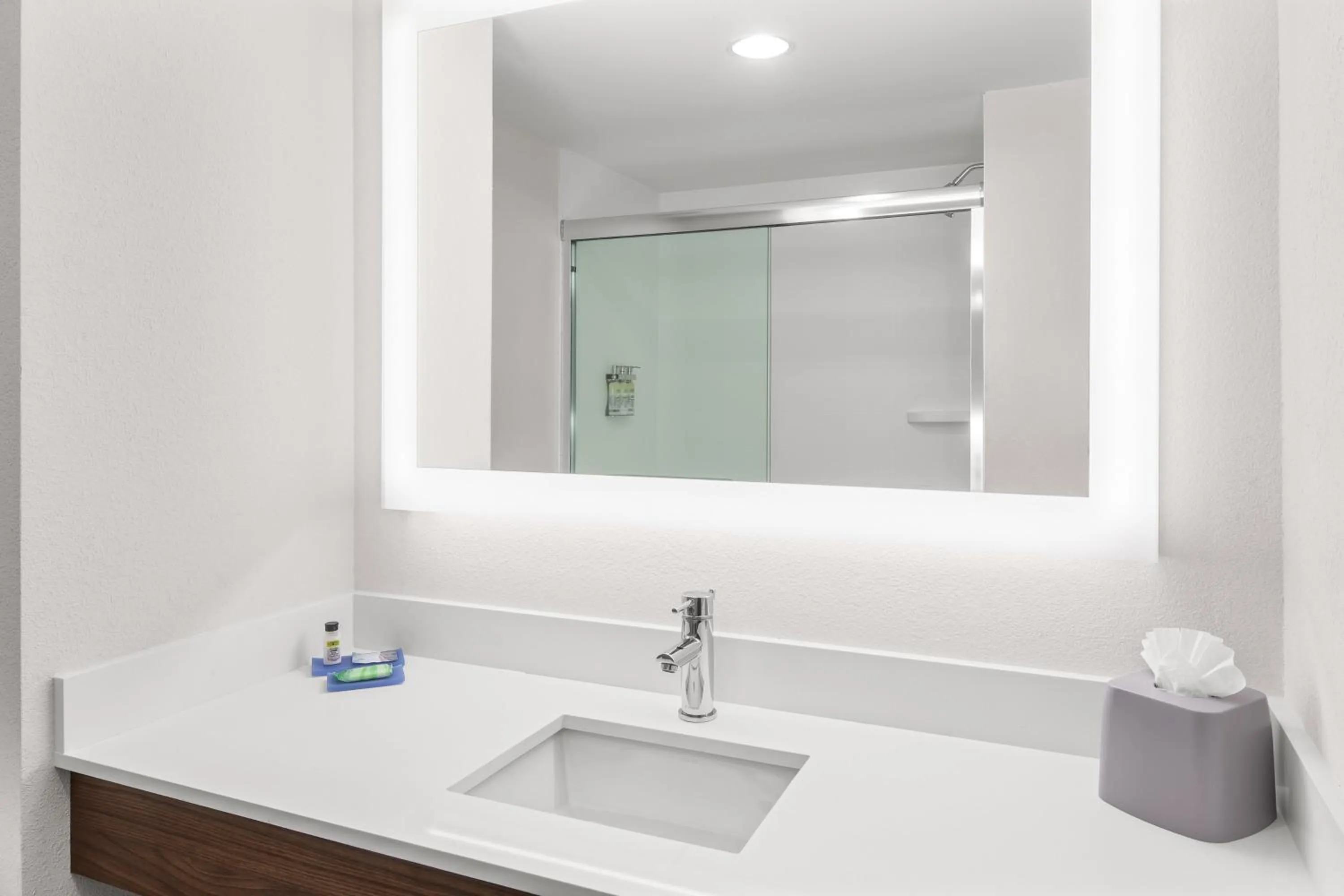 Photo of the whole room in Holiday Inn Express Hotel & Suites Palm Bay by IHG