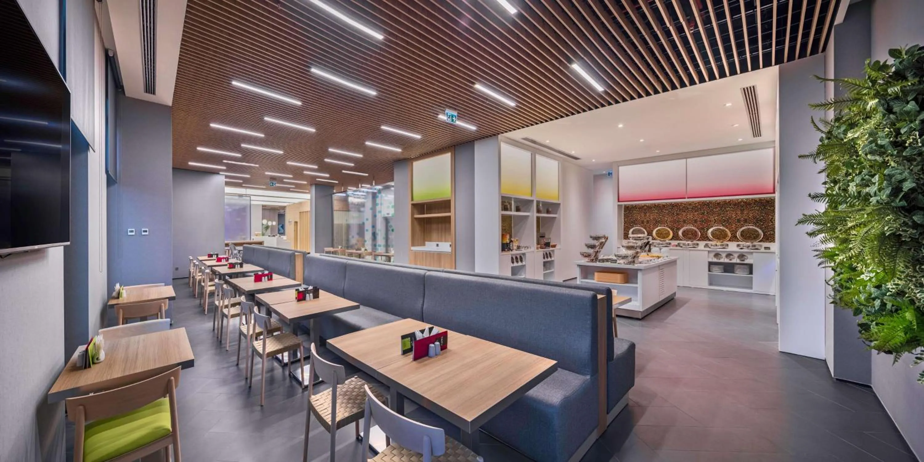 Restaurant/places to eat in Hampton by Hilton Istanbul Zeytinburnu