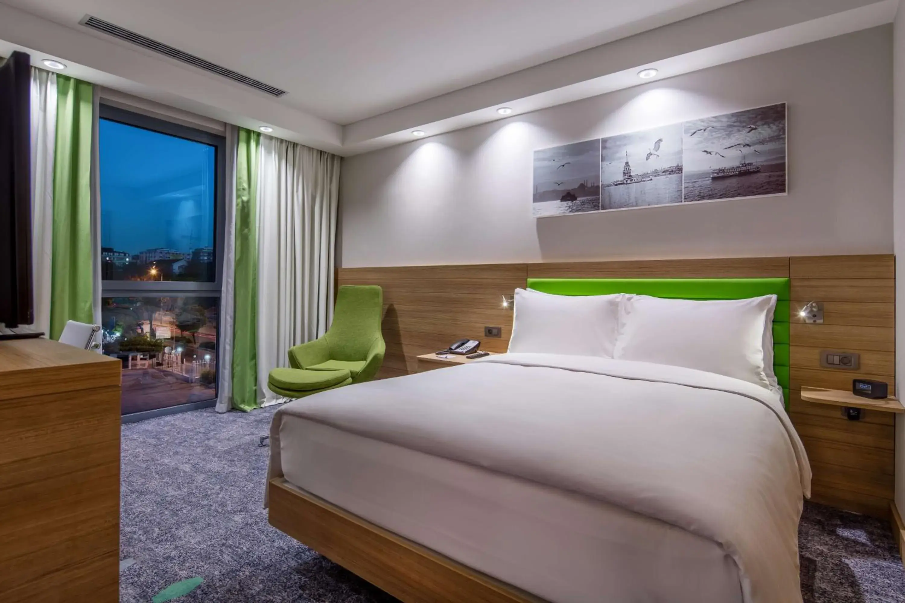 Bed in Hampton by Hilton Istanbul Zeytinburnu Bed in Hampton by Hilton Istanbul Zeytinburnu
