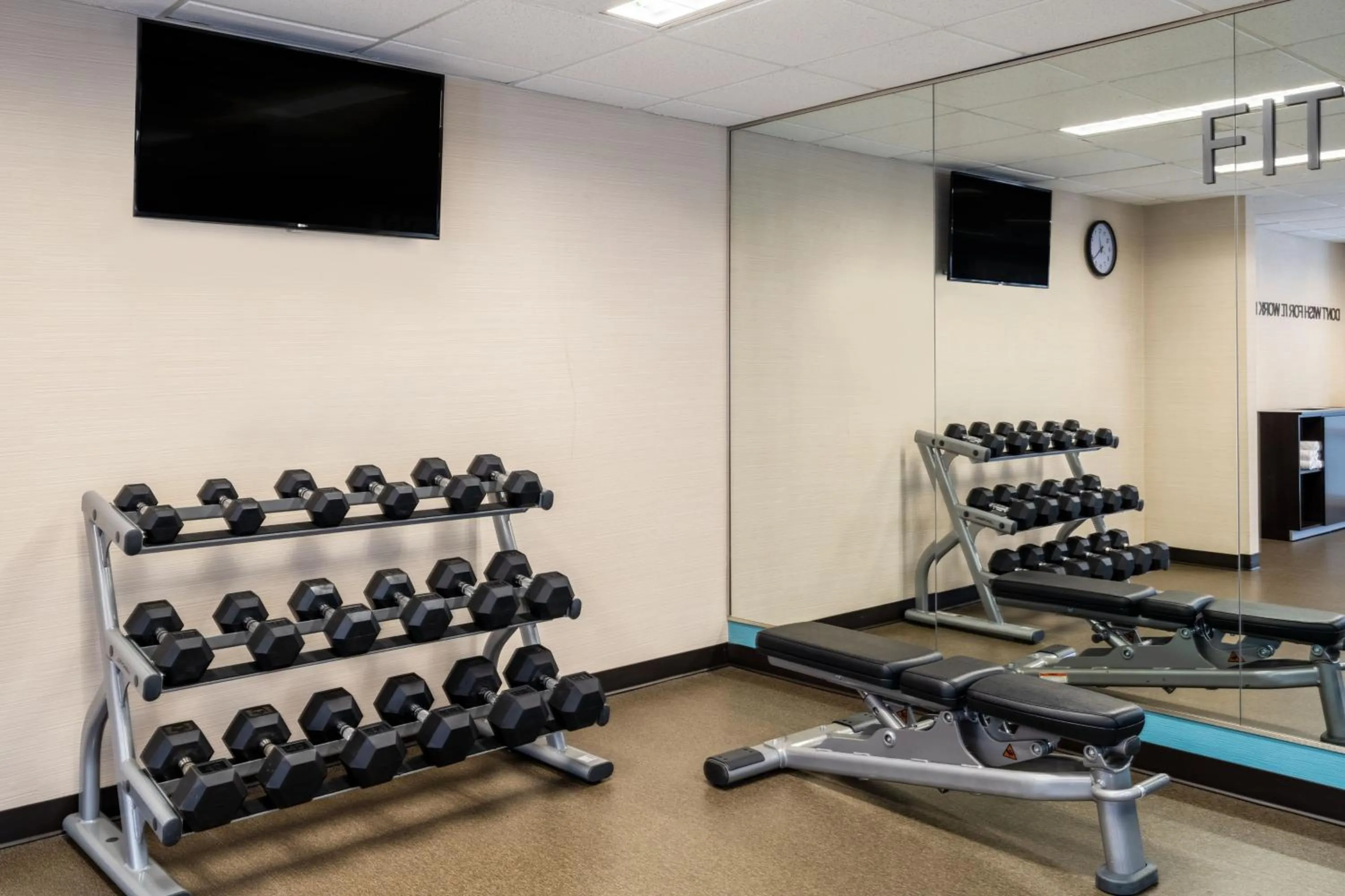 Fitness centre/facilities in Fairfield Inn & Suites by Marriott Denver Aurora/Medical Center