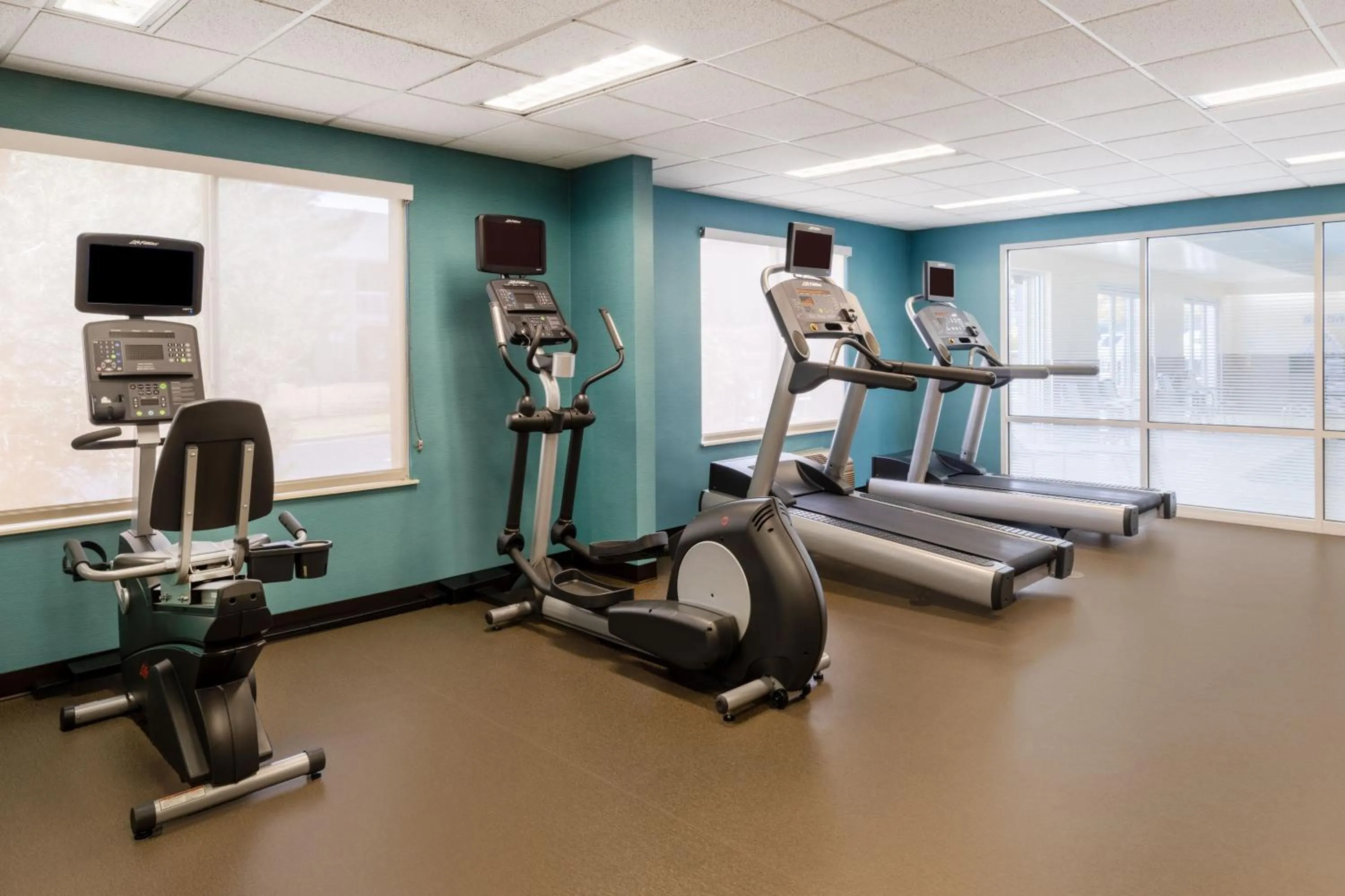 Fitness centre/facilities in Fairfield Inn & Suites by Marriott Denver Aurora/Medical Center