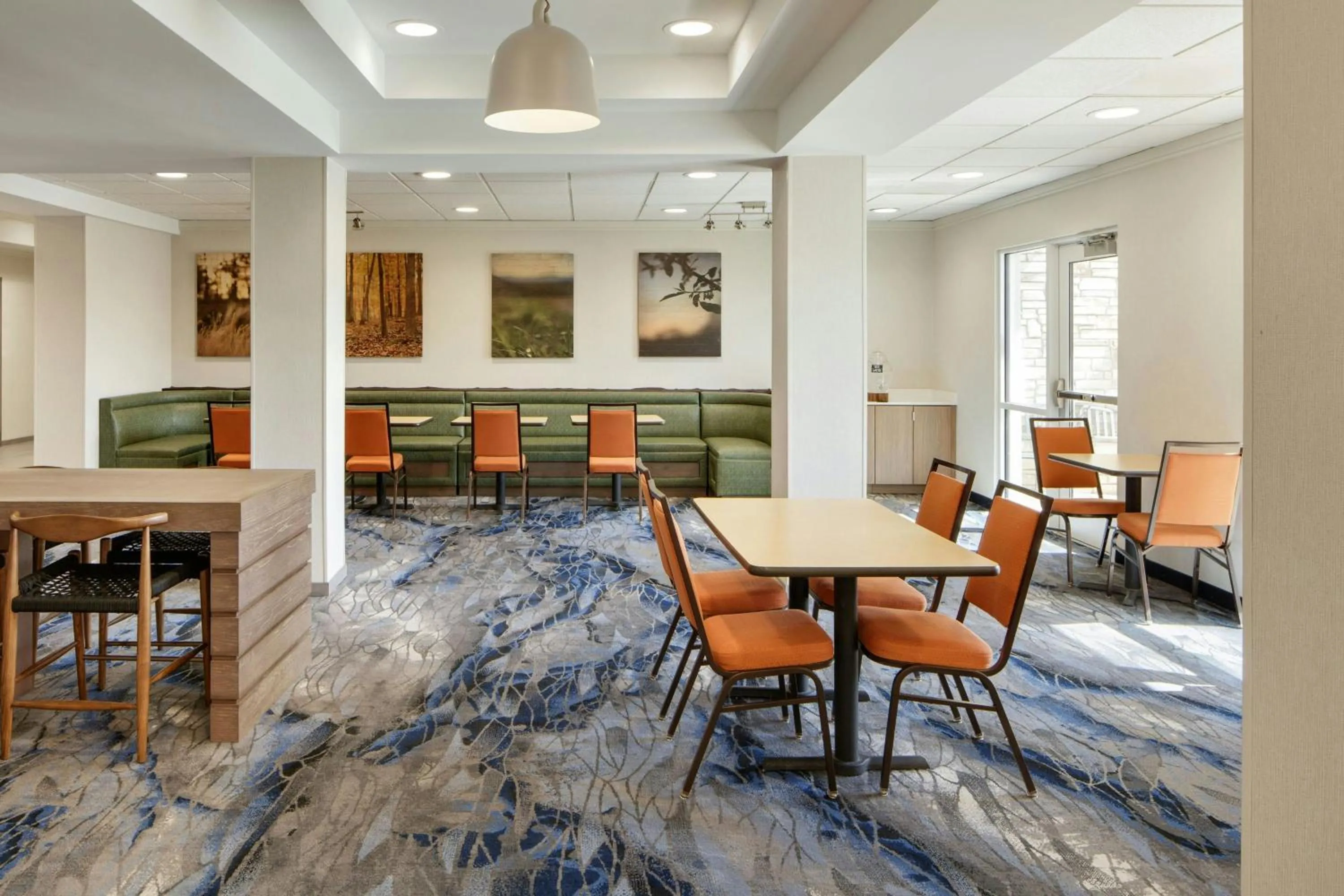 Restaurant/places to eat in Fairfield Inn & Suites Clovis