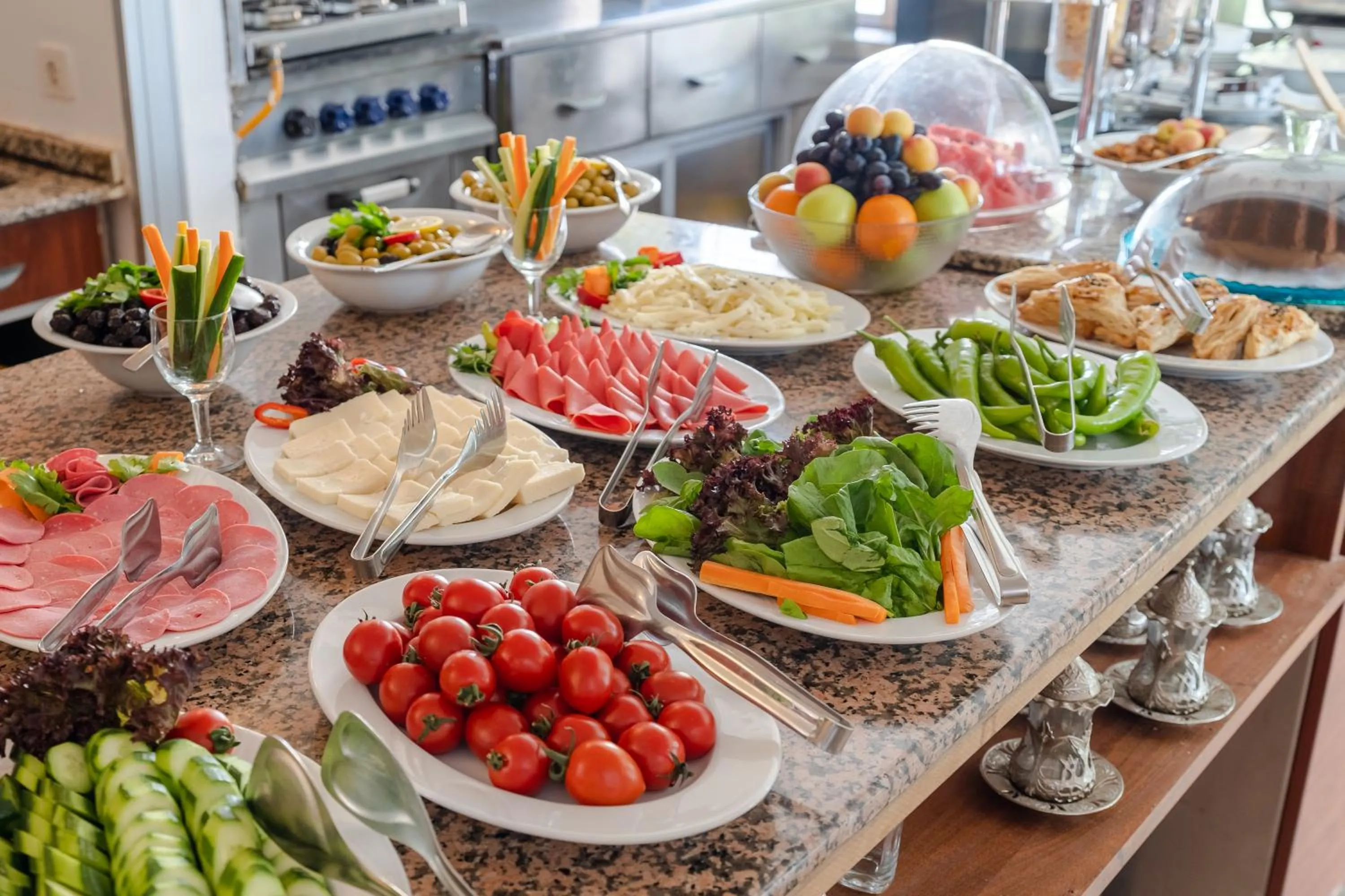 Coffee/tea facilities in Şebnem Hotel