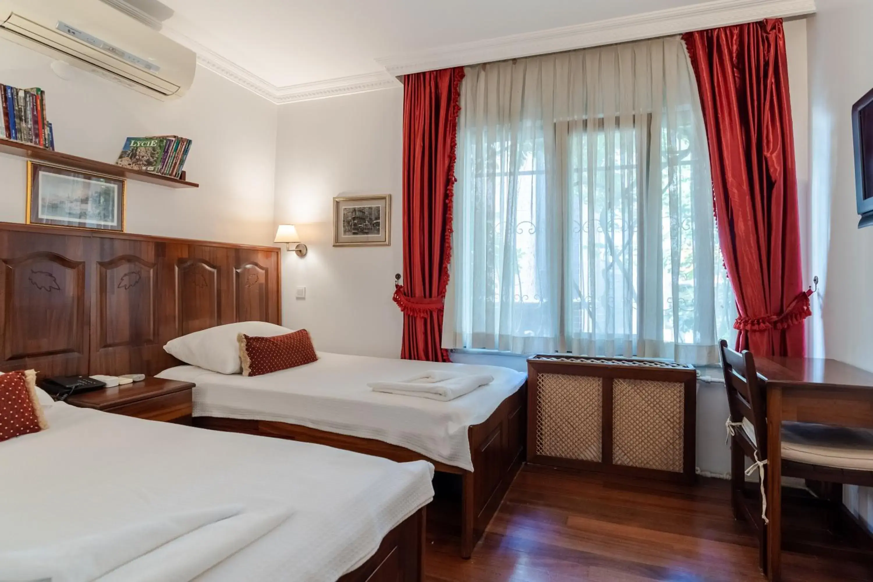 Standard Twin Room in Şebnem Hotel Standard Twin Room in Şebnem Hotel